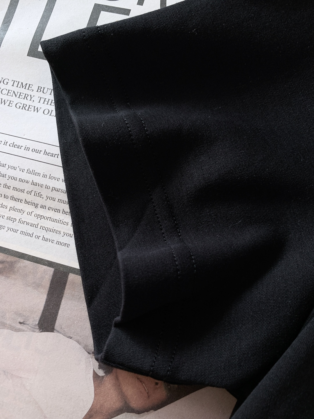 ⚠️支持年后Prada 普拉达 2026SS早春新品 三角徽标拼接Polo衫，意式极简+机能细节，型男春