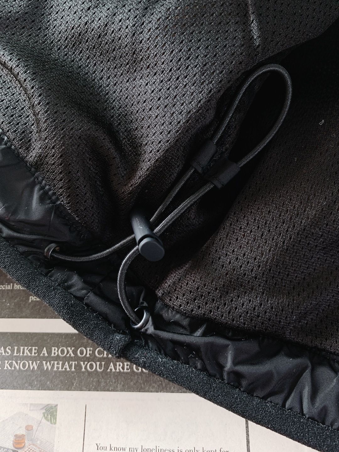 ⚠️支持年后Burberry 巴宝莉 2026SS早春新品 格纹羊羔绒夹克。采用羊毛与羊绒混纺羊羔绒面料