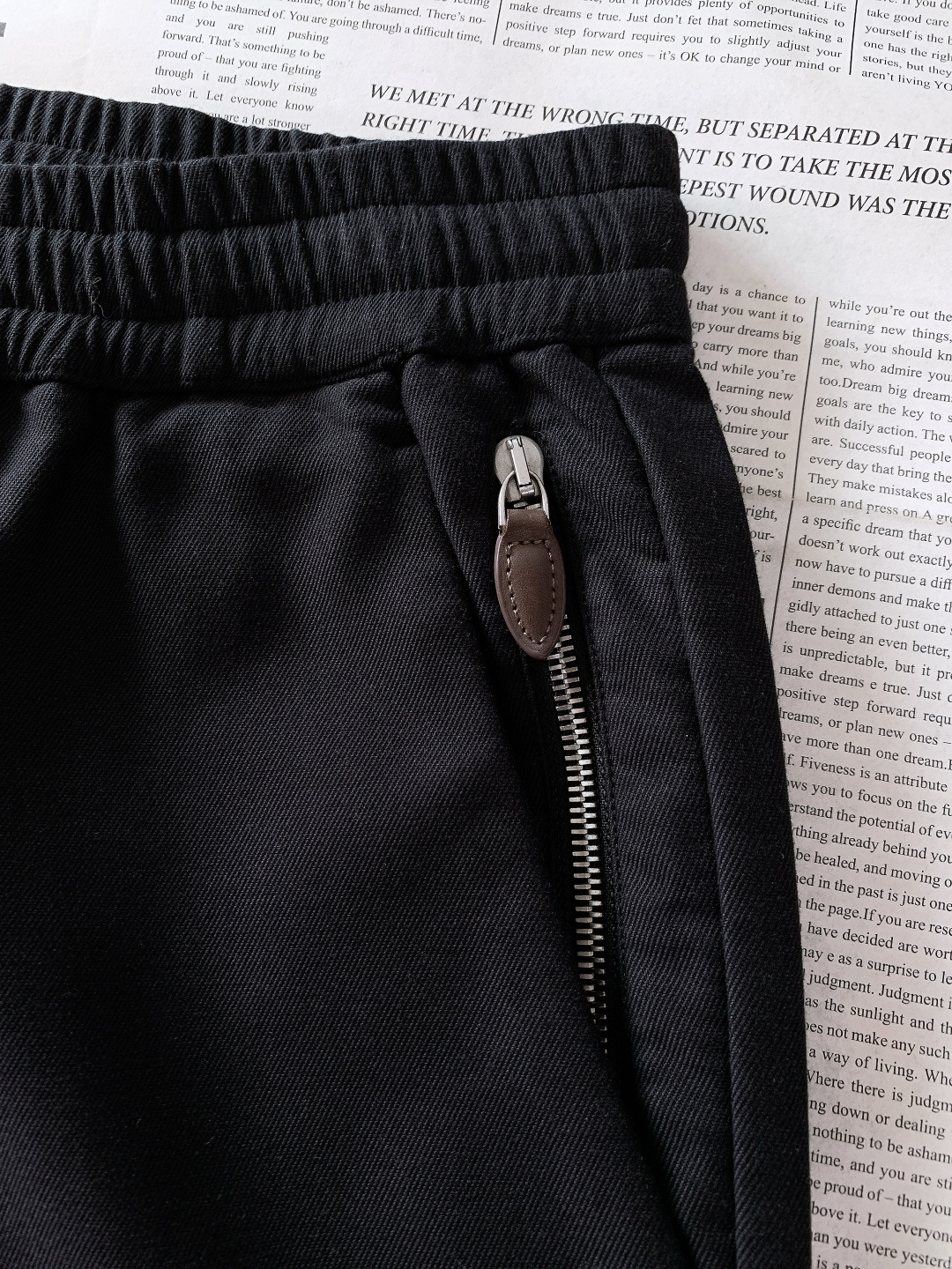 Berluti 伯鲁蒂 2026SS早春新品 休闲抽绳休闲裤 时尚系列，独特设计，抽绳休闲长裤 订纱开始