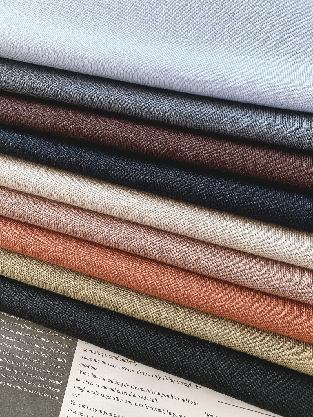 Ermenegildo Zegna 杰尼亚 2026SS春夏新品桑蚕丝混纺针织 T 恤 | 意式商务，夏