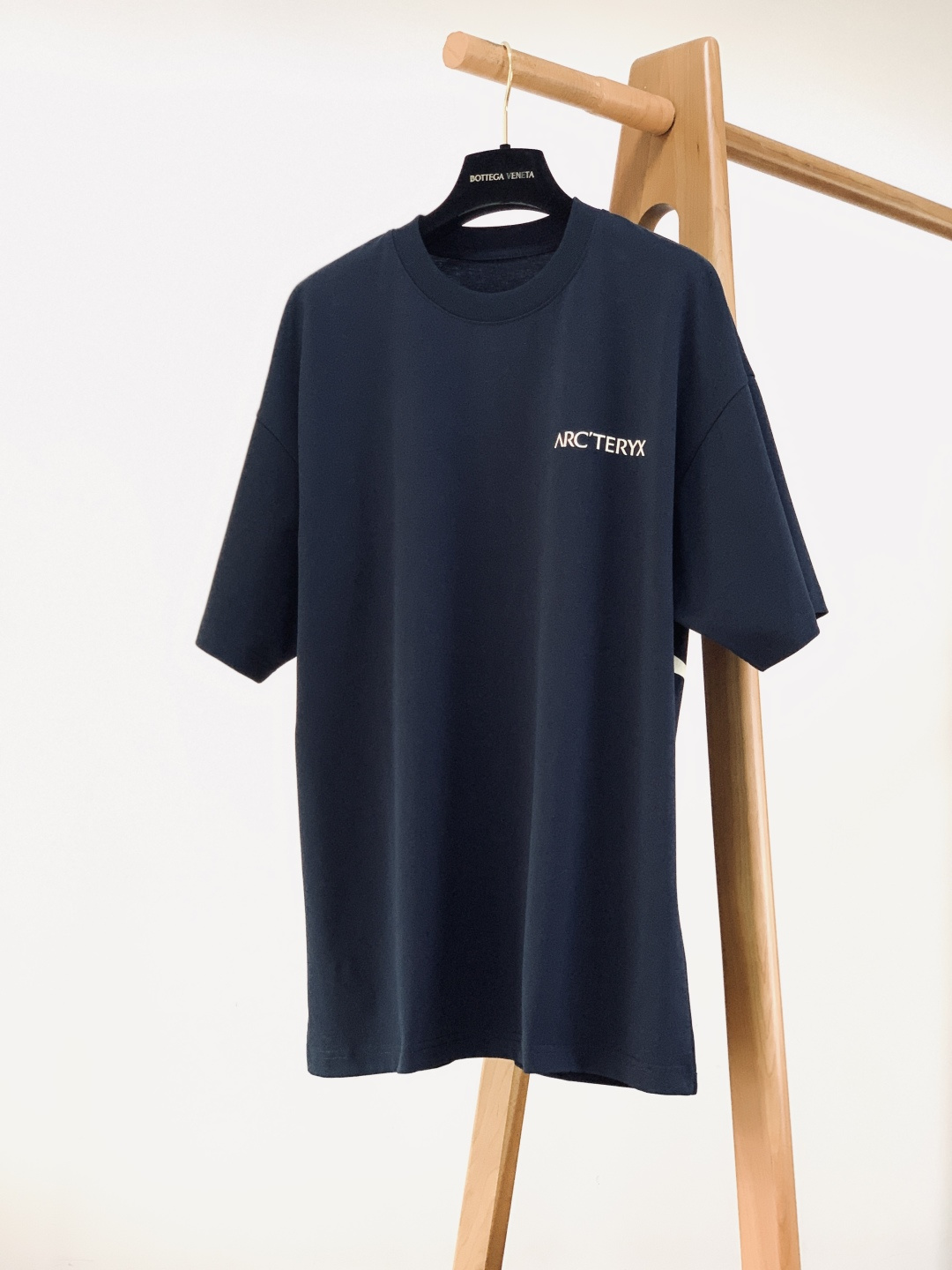 ARCTERYX 始祖鸟 2026SS春夏新品鸟骨印花T恤。户外机能与潮流美学的完美碰撞！甄选高支精梳棉