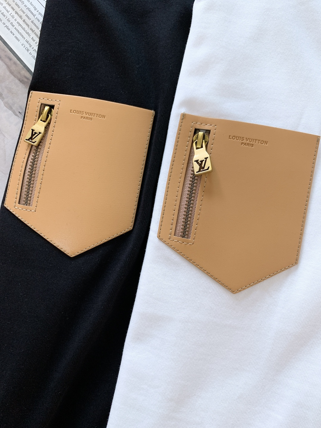 LouisVuitton 路易威登 2026SS春夏新品皮质口袋徽章T恤｜轻奢潮人必备款甄选高支精梳棉混