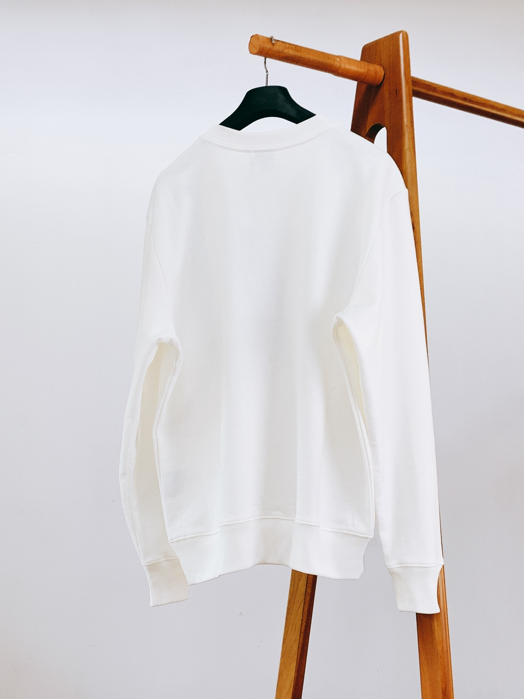 Dior Homme 迪奥·桀傲 2026SS早春新品新款四叶草刺绣卫衣｜Jonathan Anders