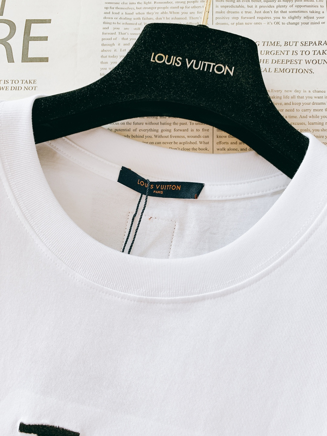 LouisVuitton 路易威登 2026SS早春新品 经典狐狸刺绣T恤｜轻奢高级感拉满精选高支精梳棉