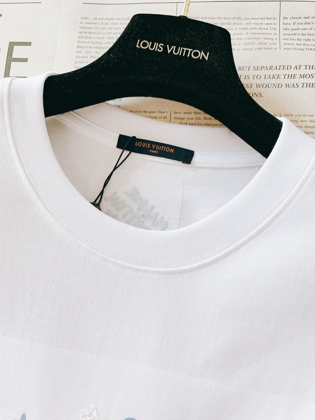 LouisVuitton 路易威登 2026SS早春新品 最新老花刺绣T恤｜轻奢质感上身即显贵精选高支精