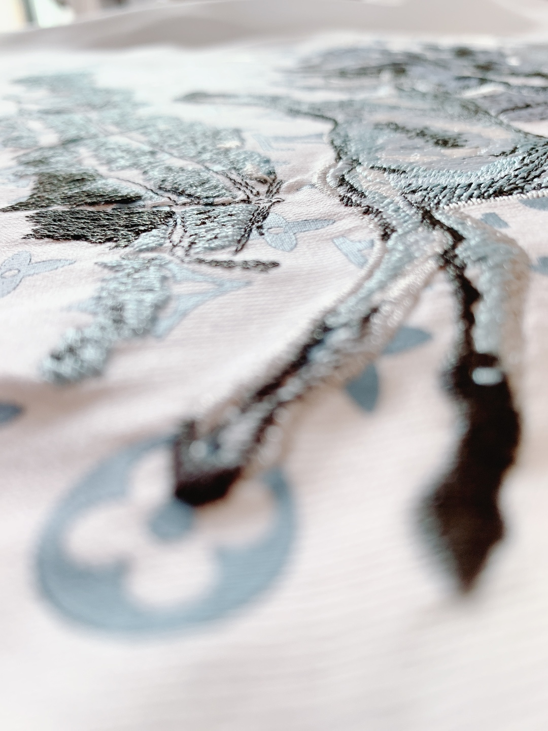 LouisVuitton 路易威登 2026SS早春新品 最新老花刺绣T恤｜轻奢质感上身即显贵精选高支精