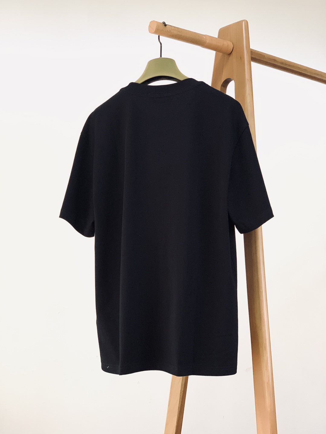 Gucci 古驰 2026SS早春新品 经典标识刺绣T恤｜上身就是高级感精选高支精梳棉，柔软亲肤透气，上