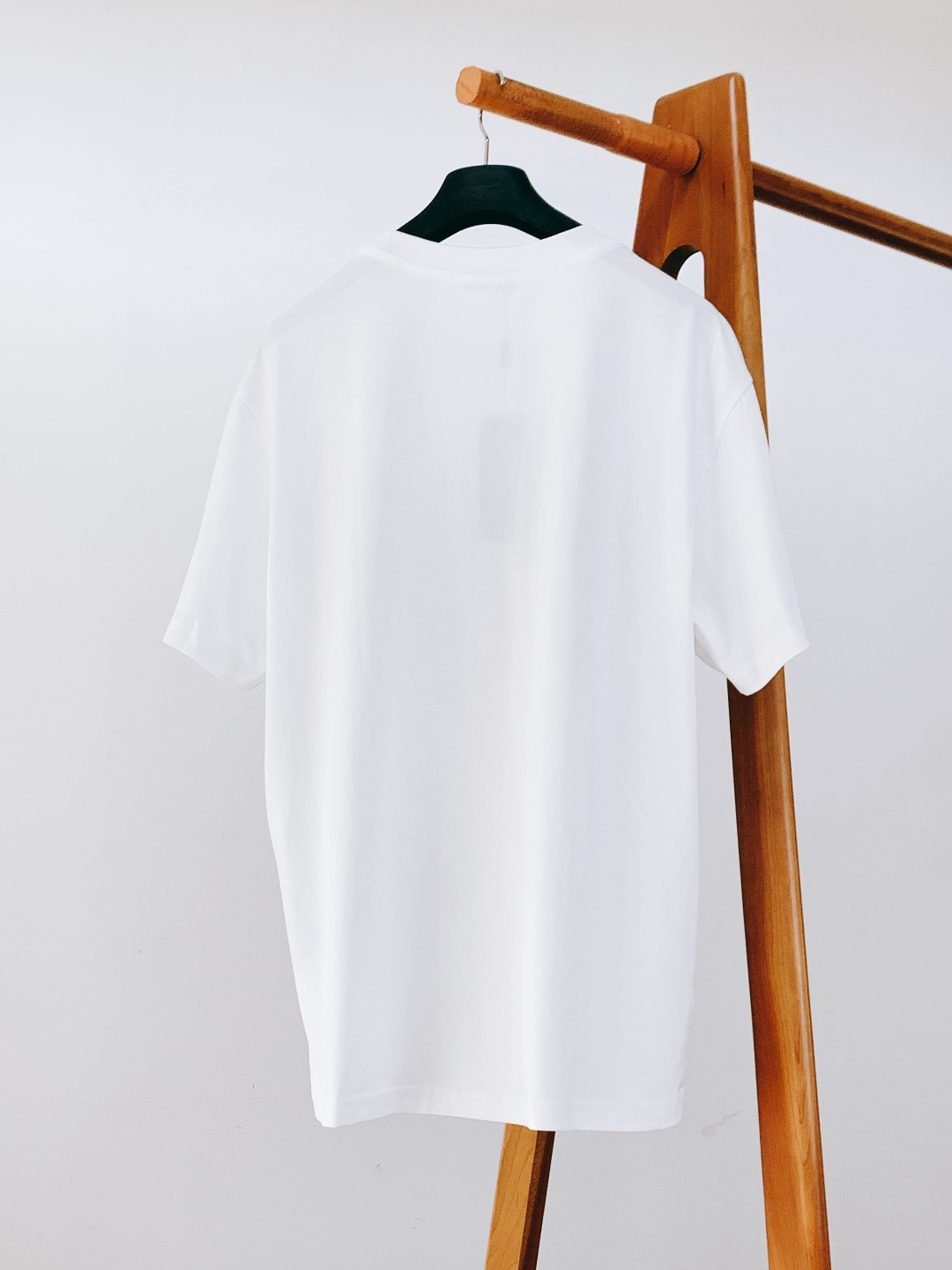 Dior Homme 迪奥·桀傲 2026SS早春新品四叶草刺绣T恤｜Jonathan Anderson