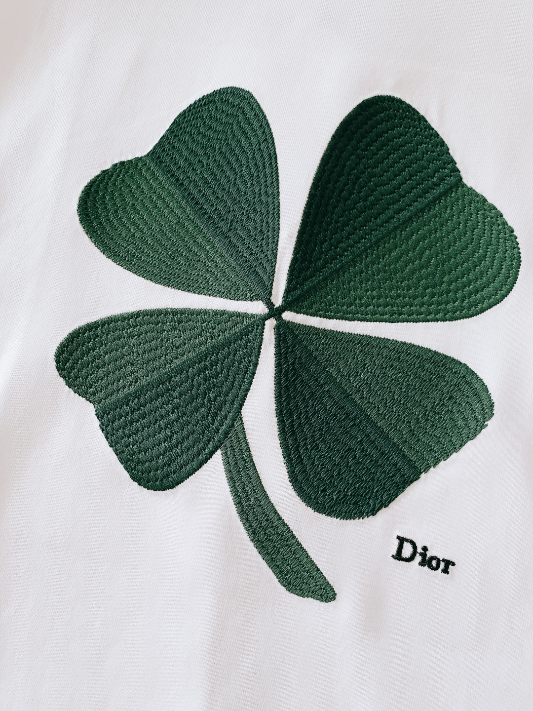 Dior Homme 迪奥·桀傲 2026SS早春新品四叶草刺绣T恤｜Jonathan Anderson