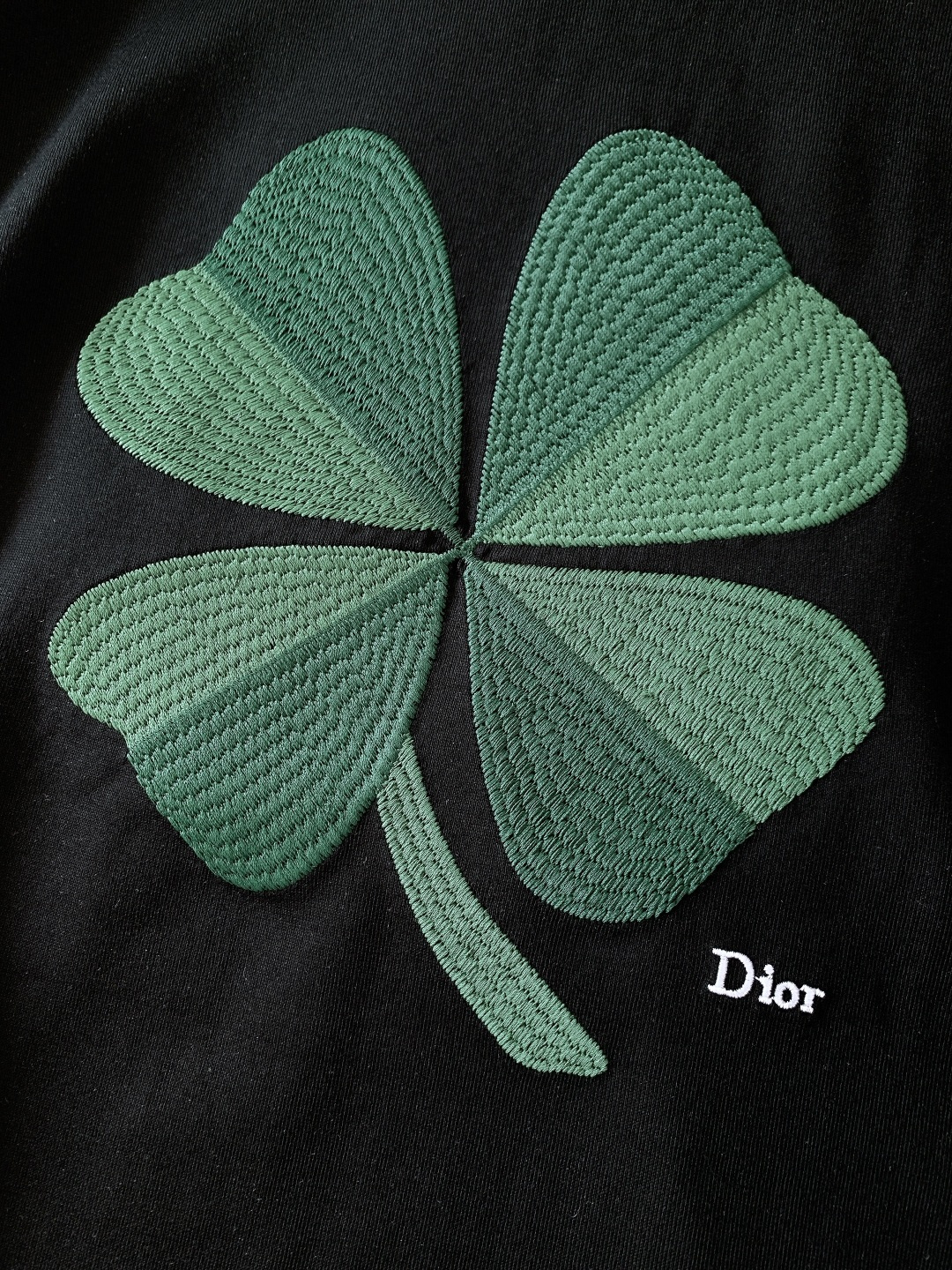 Dior Homme 迪奥·桀傲 2026SS早春新品四叶草刺绣T恤｜Jonathan Anderson