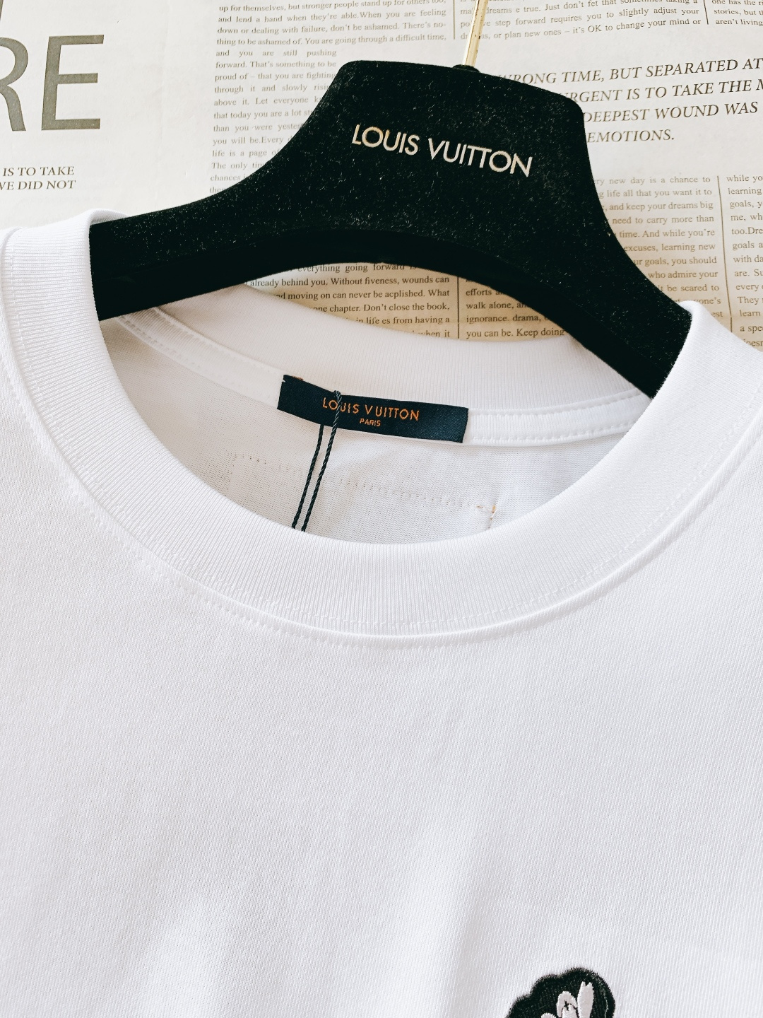 LouisVuitton 路易威登 2026SS早春新品 花卉刺绣T恤｜把高级感穿在身上重磅精梳棉打造，