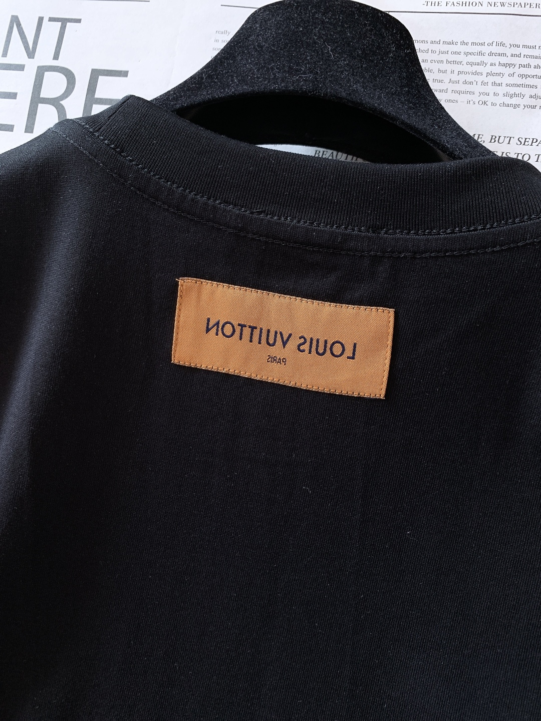 LouisVuitton 路易威登 2026SS早春新品 花卉刺绣T恤｜把高级感穿在身上重磅精梳棉打造，