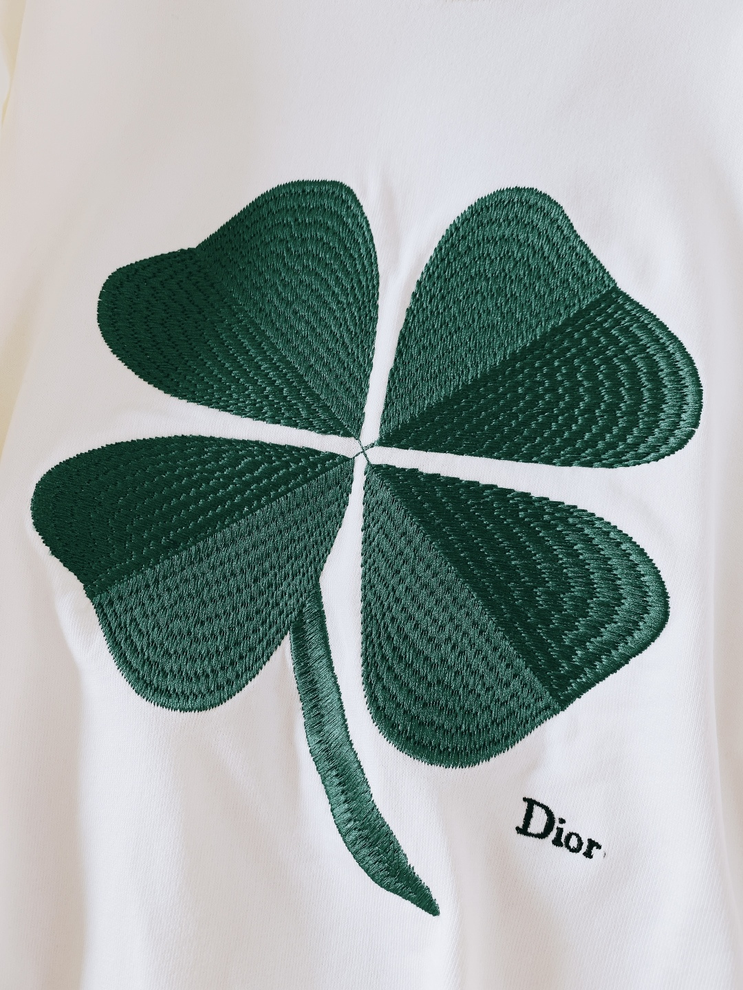 Dior Homme 迪奥·桀傲 2026SS早春新品新款四叶草刺绣卫衣｜Jonathan Anders