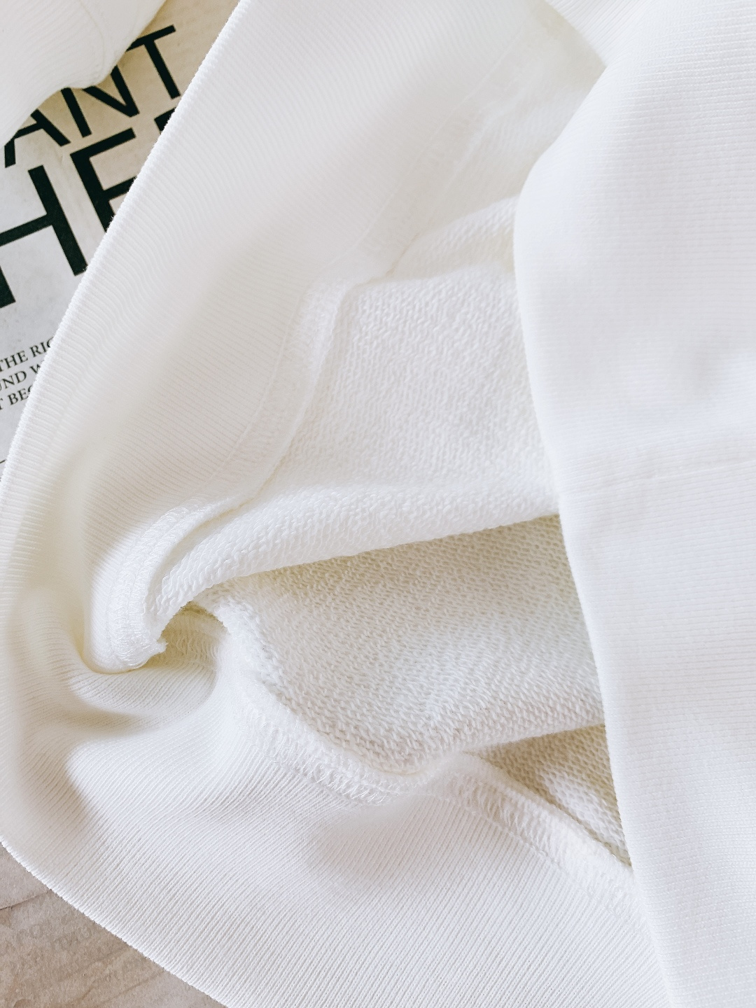 Dior Homme 迪奥·桀傲 2026SS早春新品新款四叶草刺绣卫衣｜Jonathan Anders