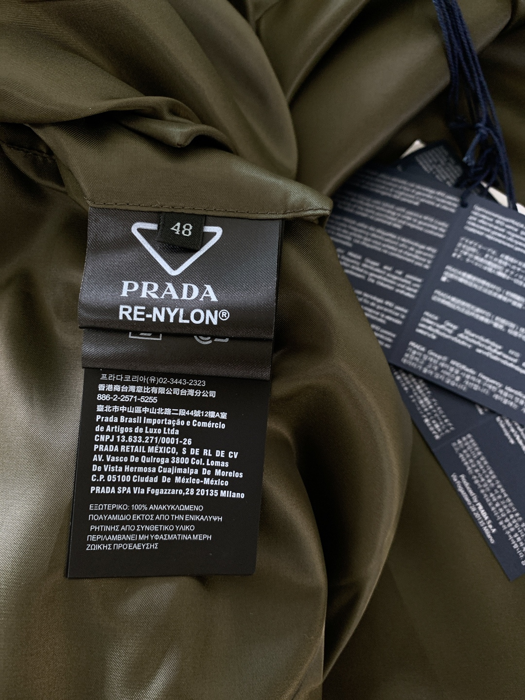 Prada 普拉达 2026SS早春新品新款再生尼龙飞行员夹克，奢品通勤刚需！标志性RE-NYLON尼龙