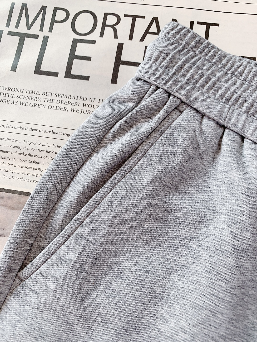 Thom Browne 汤姆·布朗 2026SS早春新品 经典四道杠休闲裤｜把高级感穿在身上320g重磅