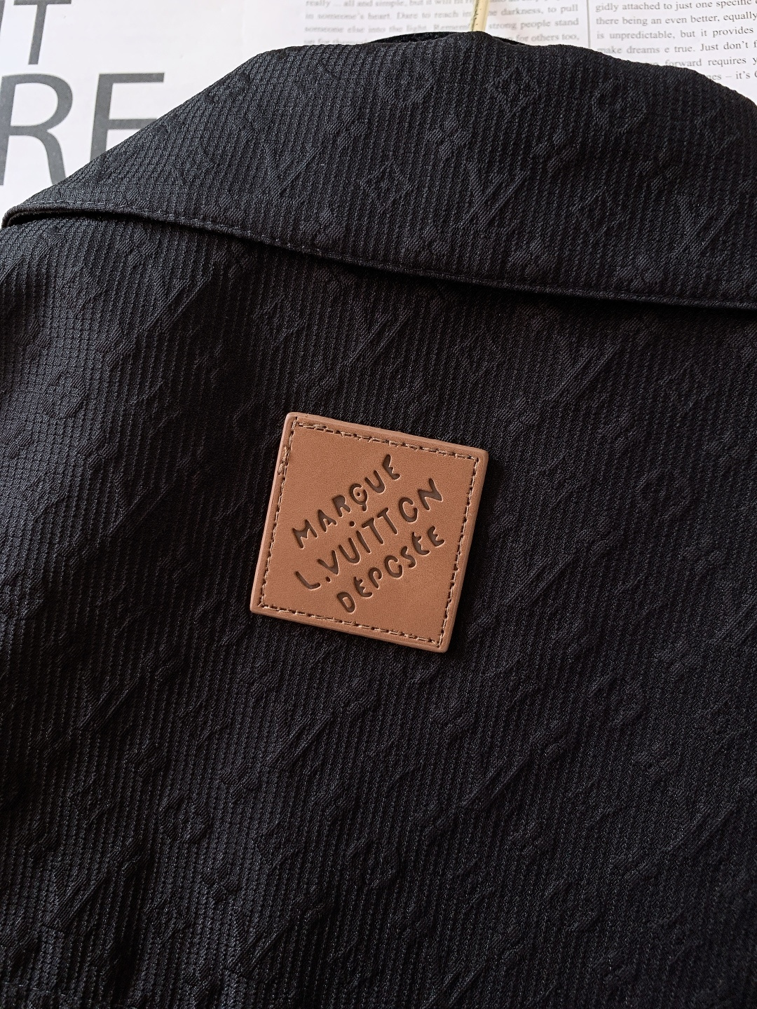 LouisVuitton 路易威登 2026SS早春新品 Monogram暗纹夹克｜意式奢牌质感拉满品牌