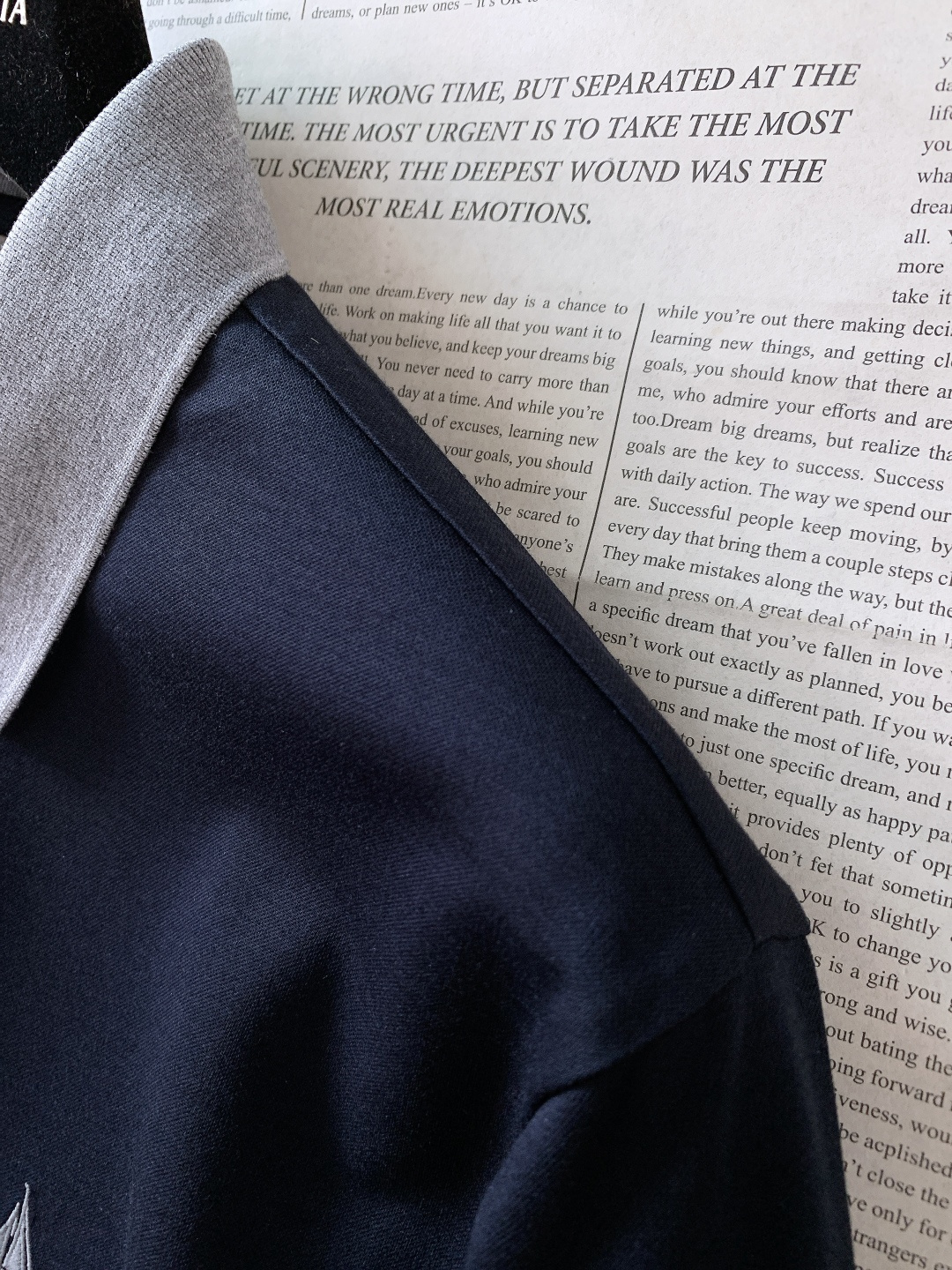 Brunello Cucinelli 布鲁奈罗.库奇内利 2026SS早春新品长袖翻领撞色Polo衫｜低