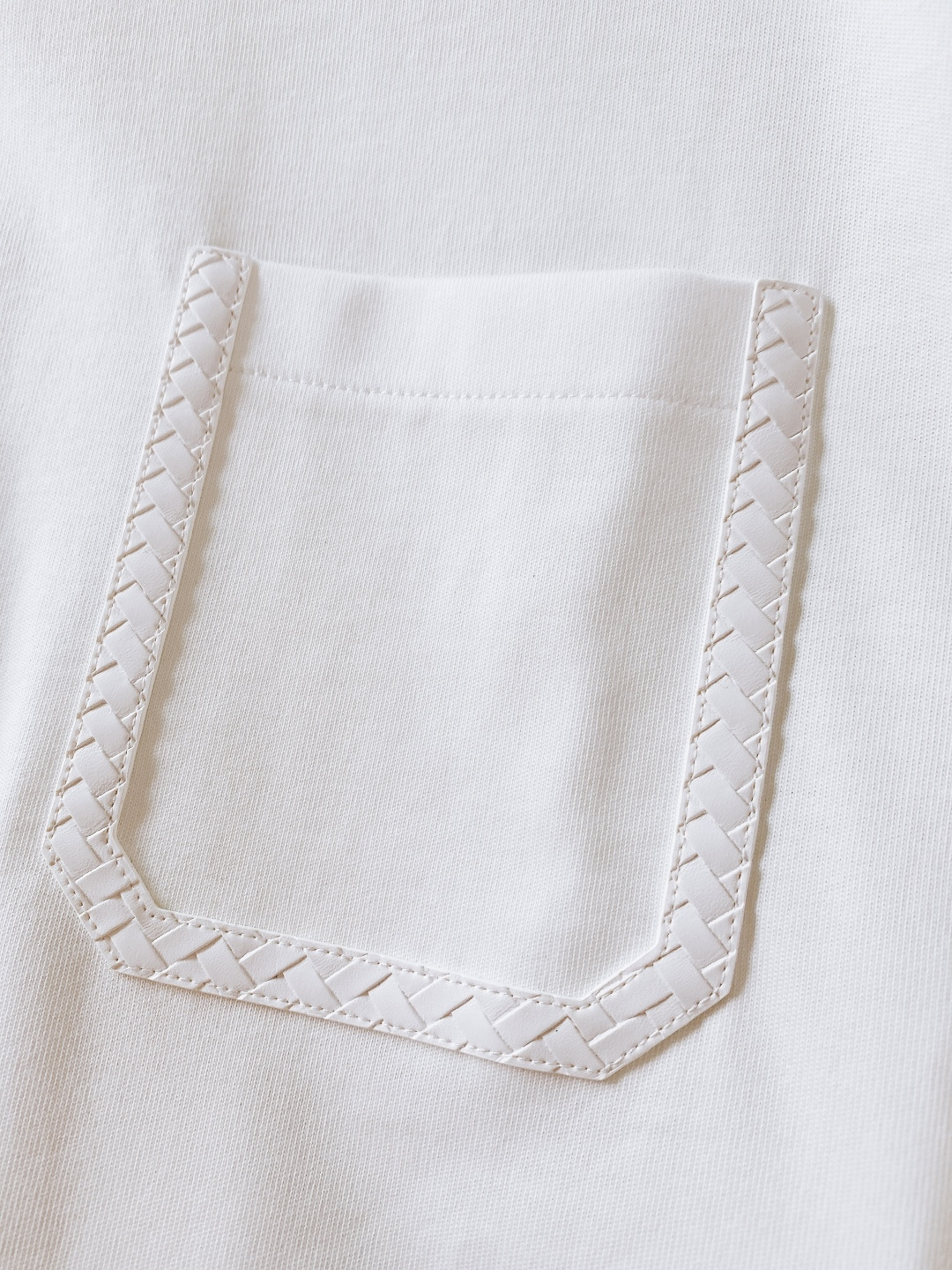 Bottega Veneta 葆蝶家 2026SS春夏新品 编织口袋T恤｜低调显贵的奢牌质感260g液氨