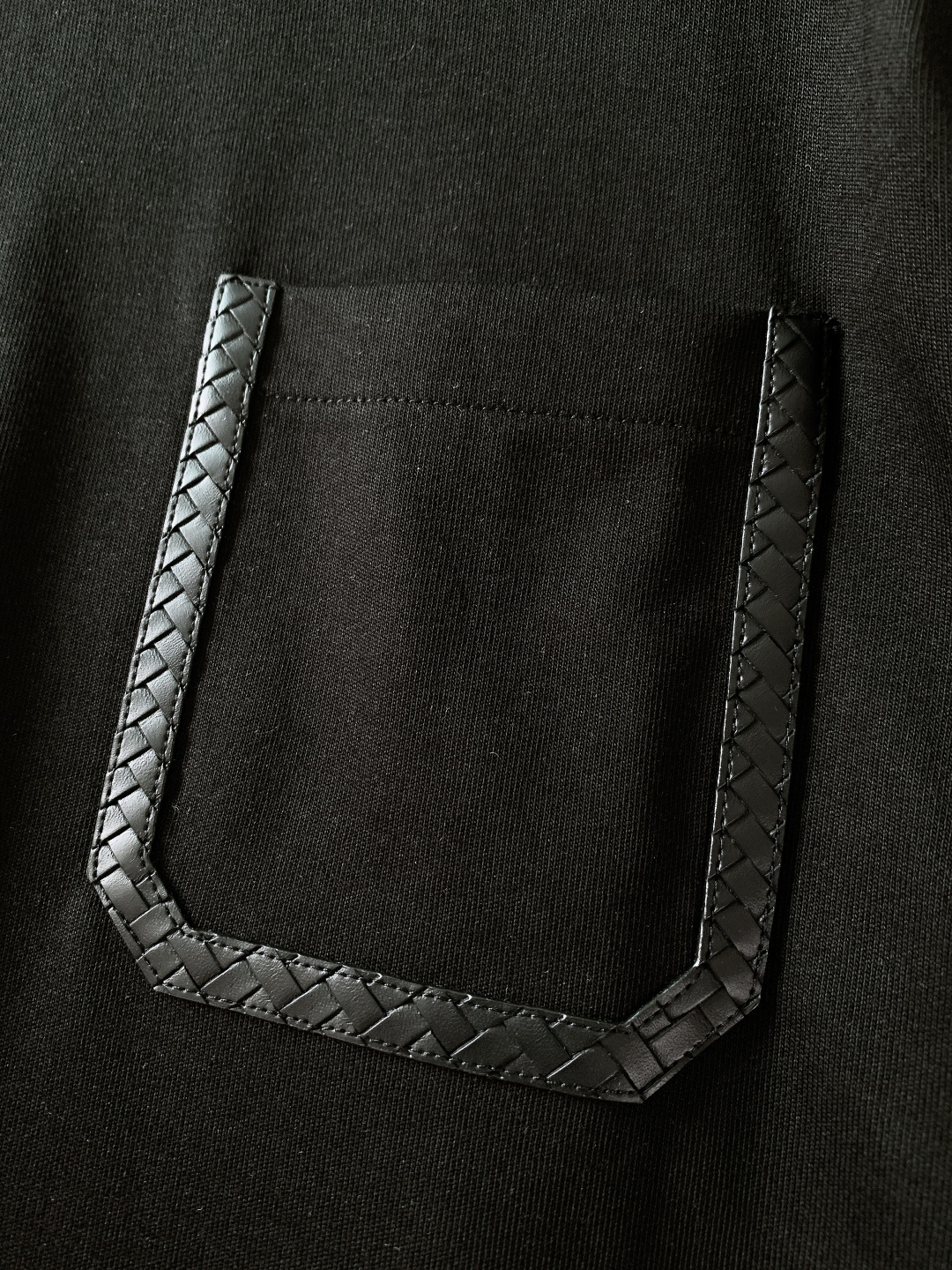 Bottega Veneta 葆蝶家 2026SS春夏新品 编织口袋T恤｜低调显贵的奢牌质感260g液氨