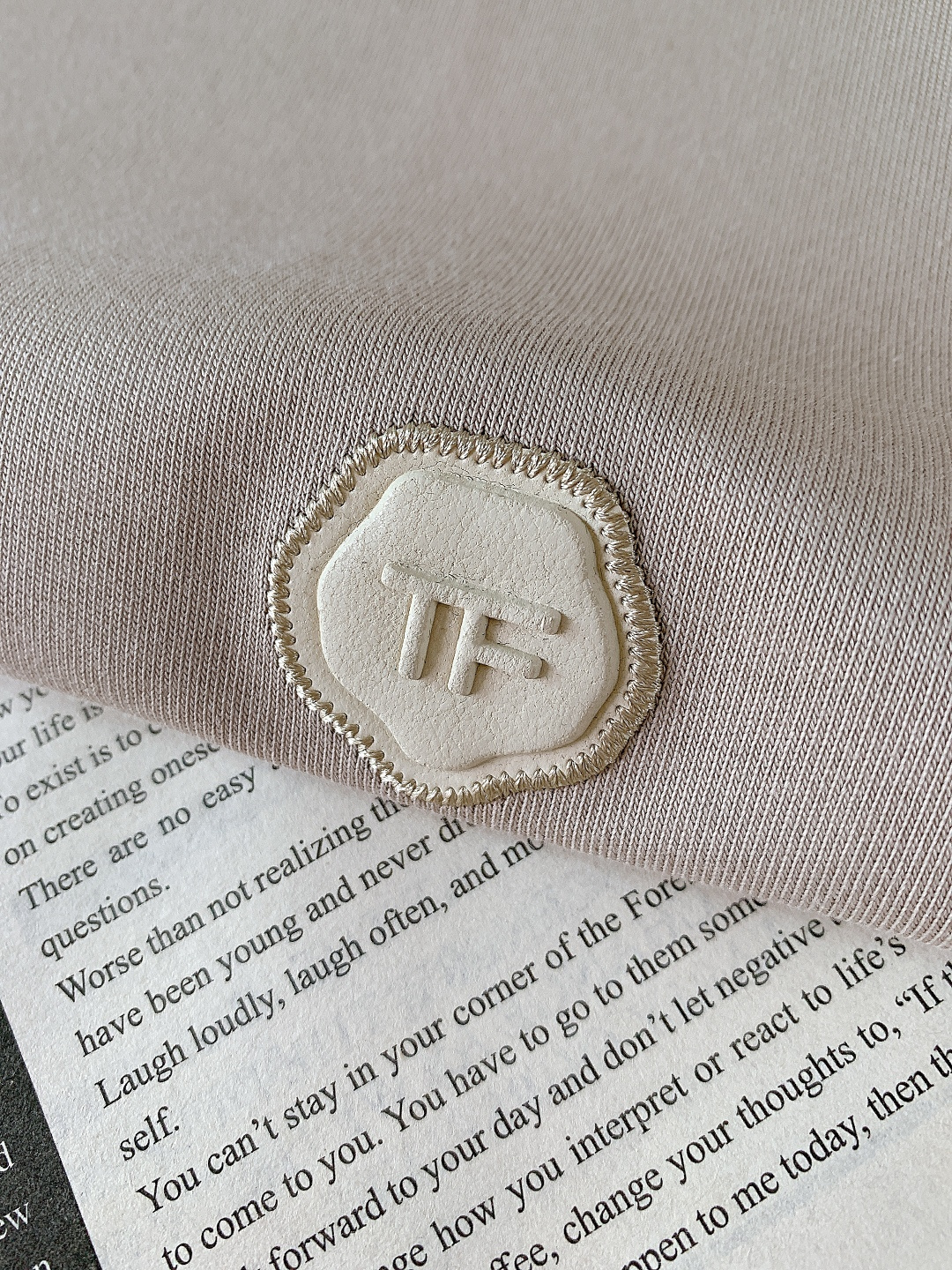 TOM FORD 汤姆.福德 2026SS早春新品 TF皮革标T恤｜低调显贵的奢牌质感280g液氨棉面料