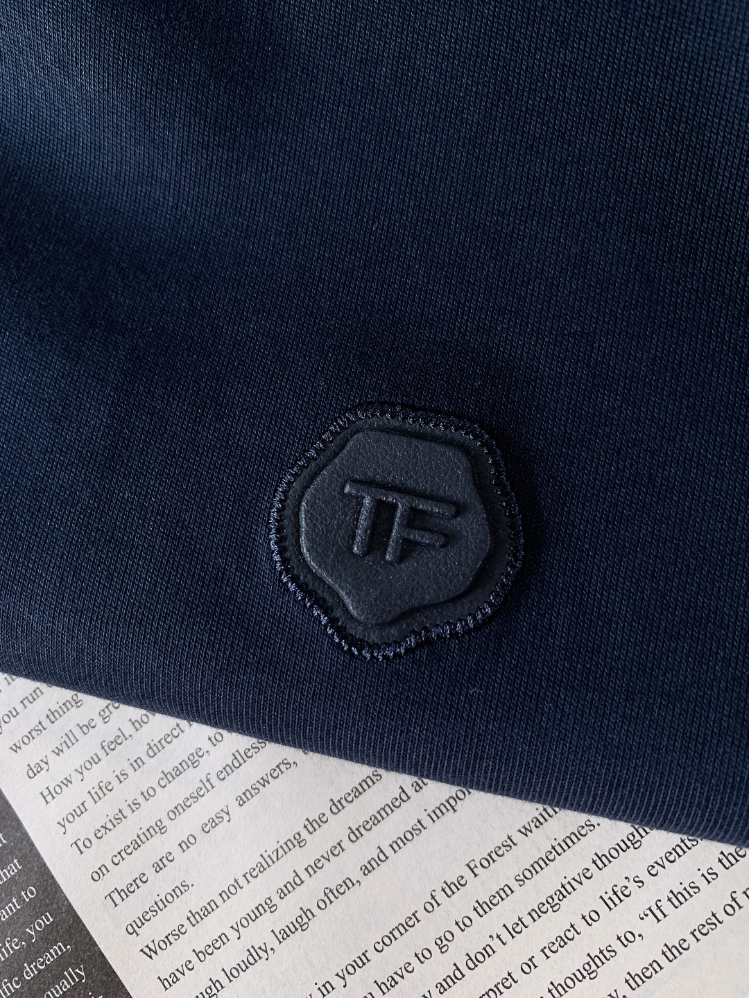 TOM FORD 汤姆.福德 2026SS早春新品 TF皮革标T恤｜低调显贵的奢牌质感280g液氨棉面料