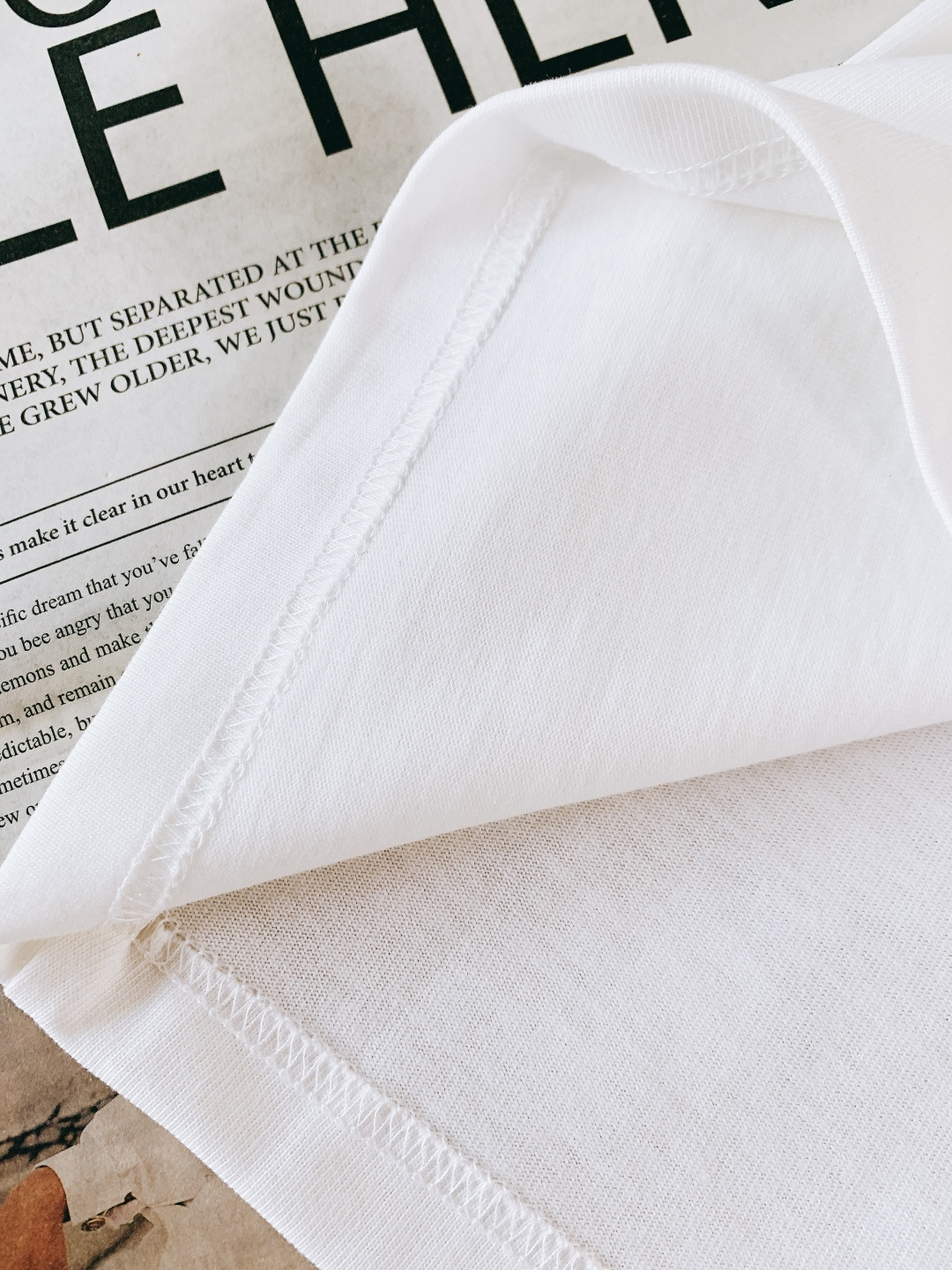 Burberry 巴宝莉 2026SS早春新品 胶囊系列短袖，100% 精梳棉+意大利工艺！胸前立体橡胶