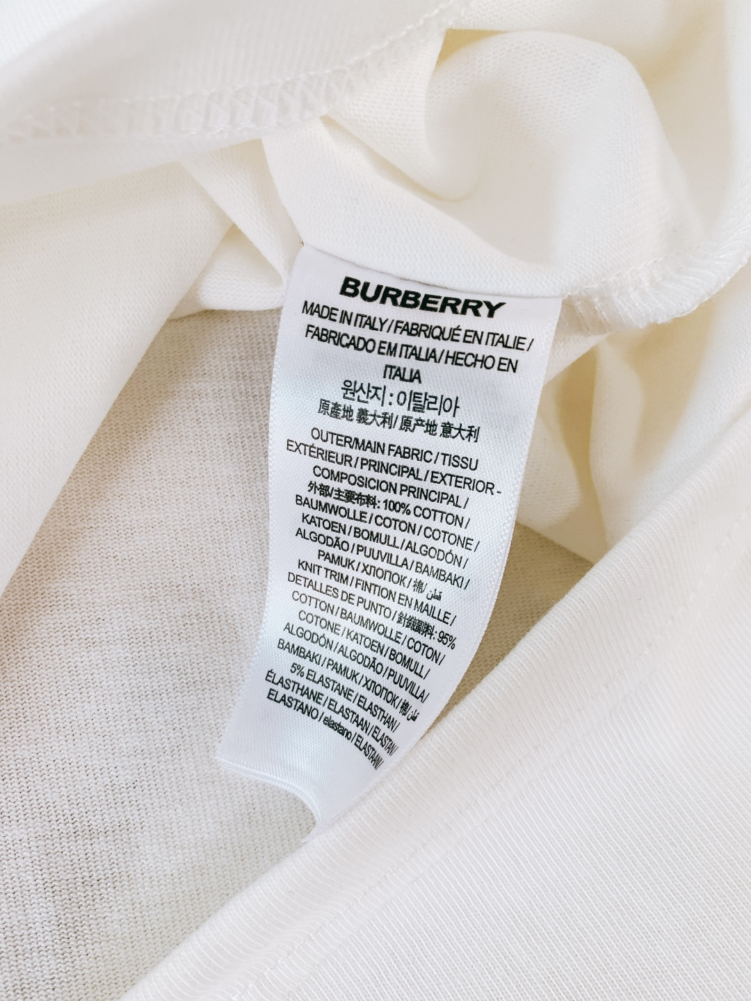 Burberry 巴宝莉 2026SS早春新品 胶囊系列短袖，100% 精梳棉+意大利工艺！胸前立体橡胶