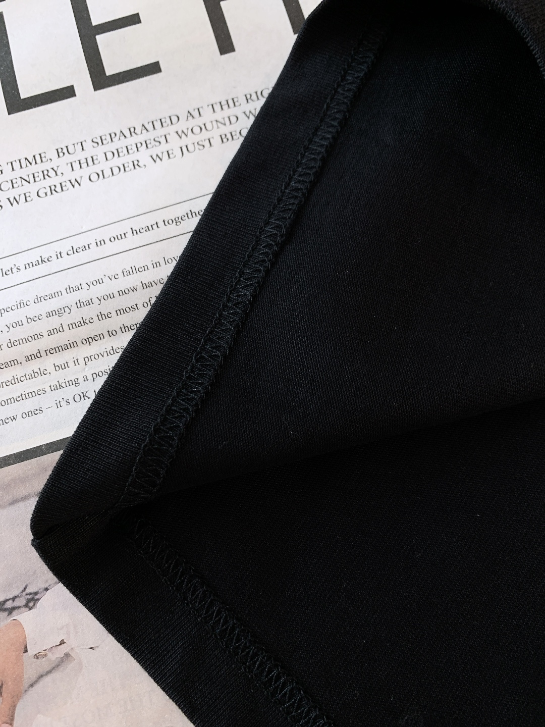 Burberry 巴宝莉 2026SS早春新品 胶囊系列短袖，100% 精梳棉+意大利工艺！胸前立体橡胶