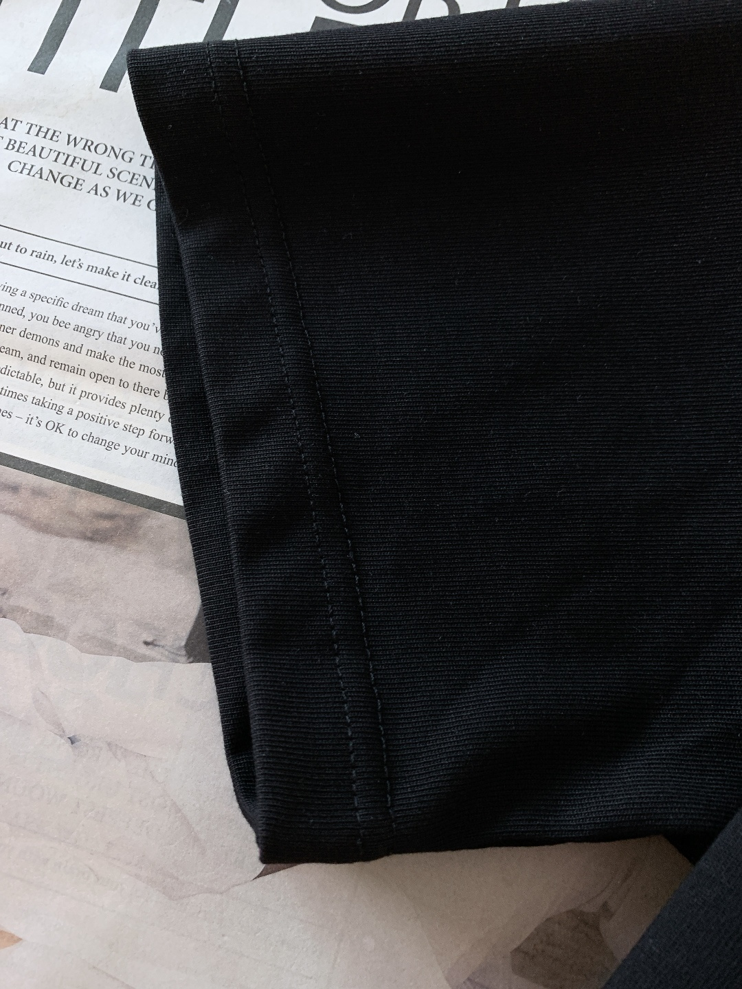 Burberry 巴宝莉 2026SS早春新品 胶囊系列短袖，100% 精梳棉+意大利工艺！胸前立体橡胶