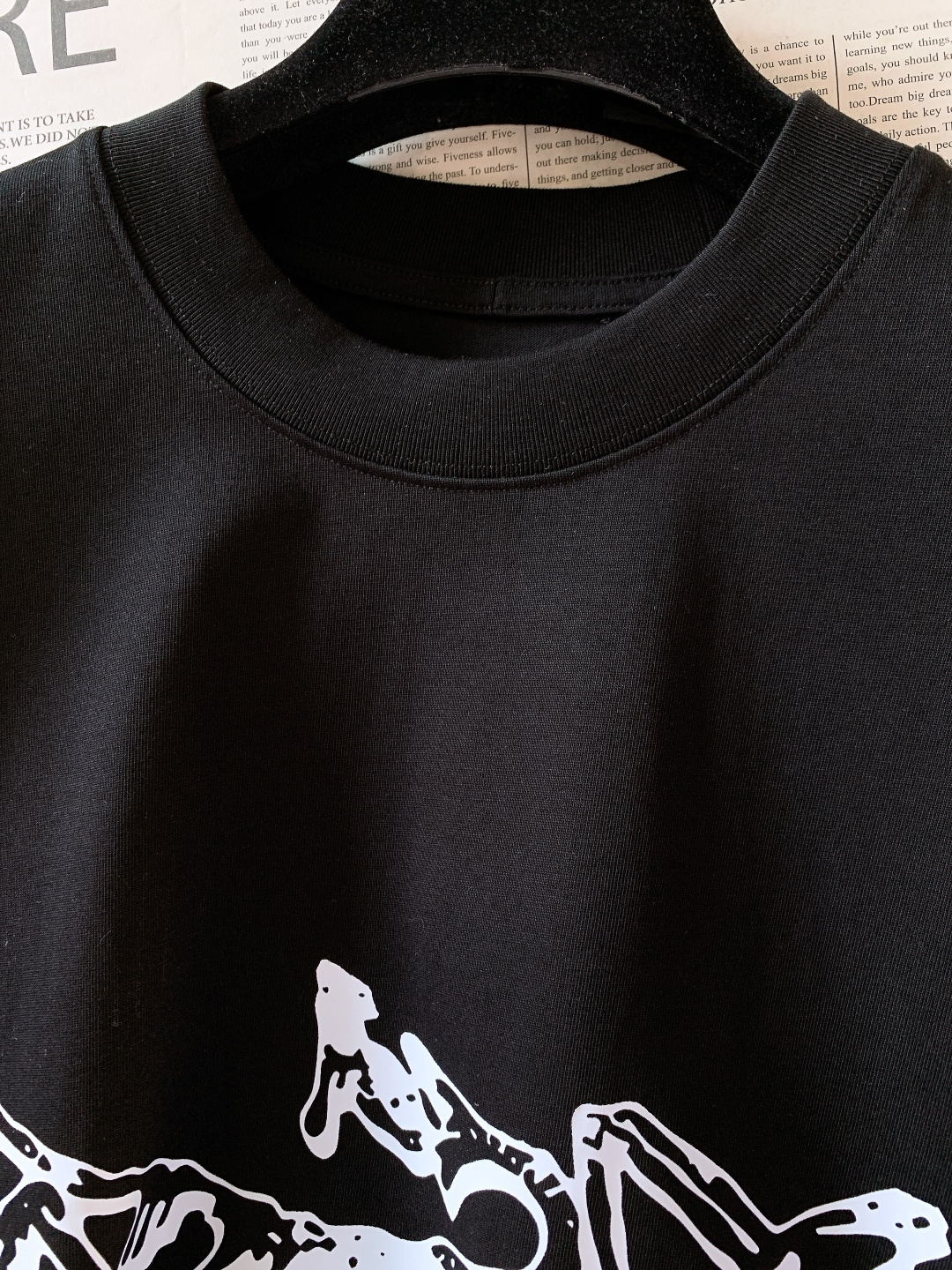 ARCTERYX 始祖鸟 2026SS早春新品 溶解鸟短袖，高支精梳棉+艺术感印花！黑白撞色溶解鸟Log