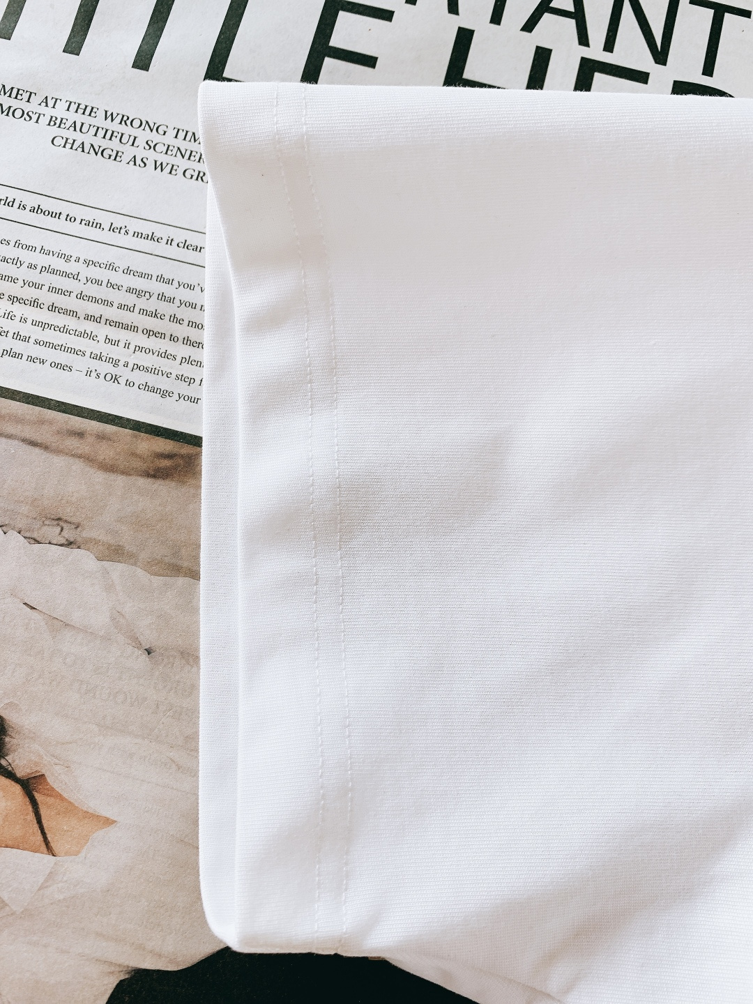 𝐁𝐚𝐥𝐞𝐧𝐜𝐢𝐚𝐠𝐚 巴黎世家 2026SS早春新品 海浪标语短袖，高支精梳棉+复古运动风！前后撞色海浪