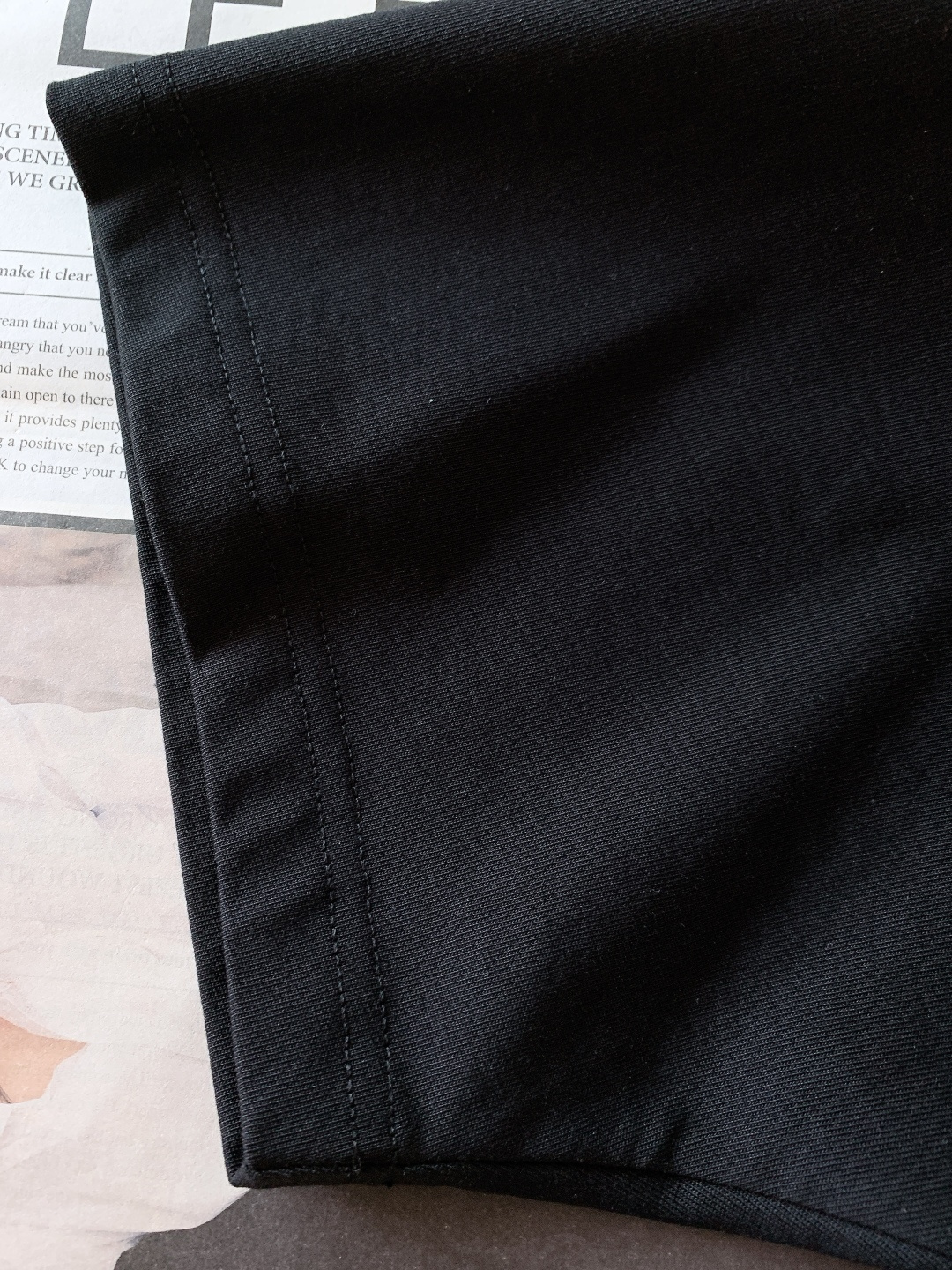 𝐁𝐚𝐥𝐞𝐧𝐜𝐢𝐚𝐠𝐚 巴黎世家 2026SS早春新品 海浪标语短袖，高支精梳棉+复古运动风！前后撞色海浪