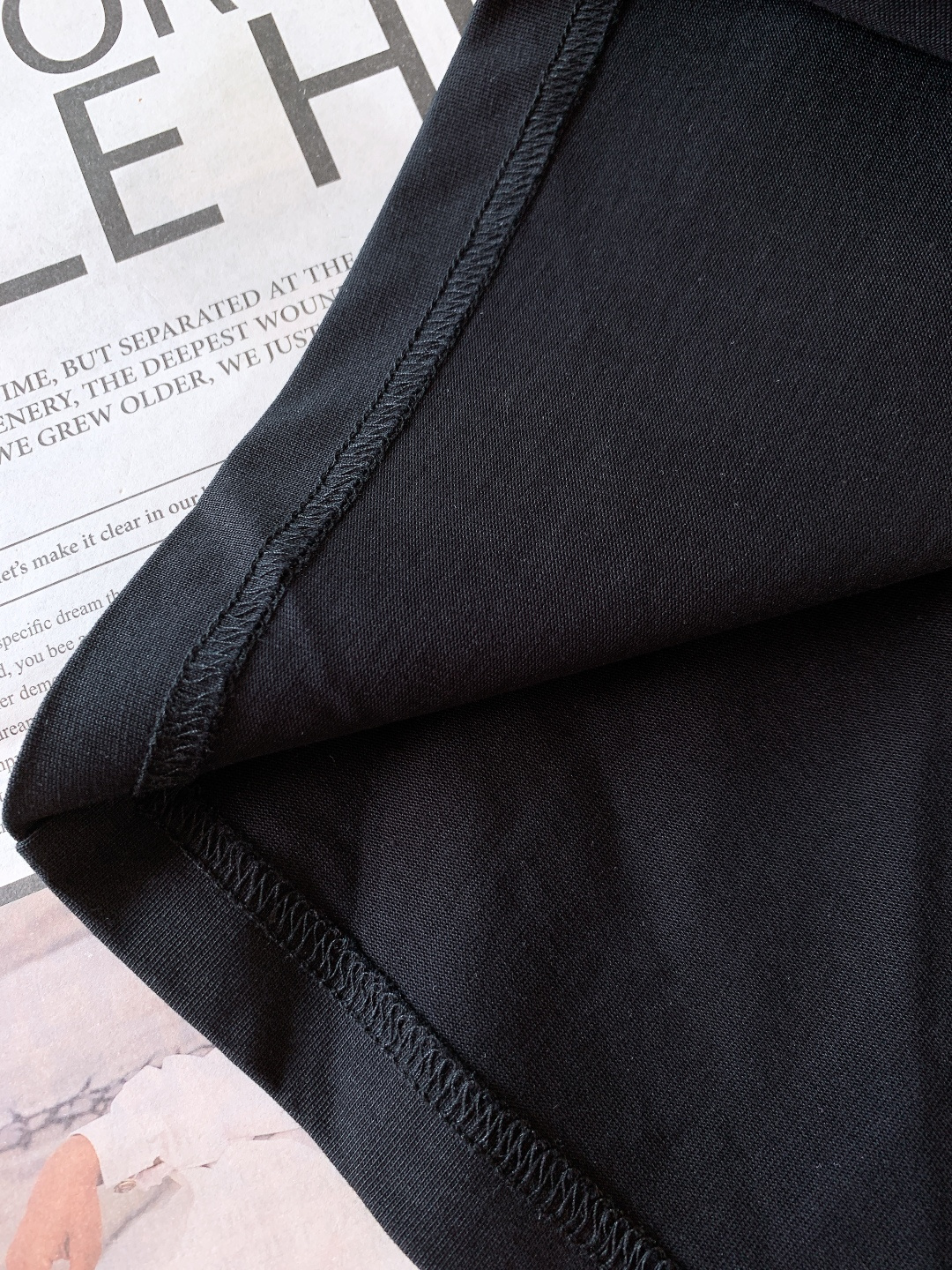 Loewe 罗意威 2026SS早春新品HELLO!! T恤｜双色齐发！重磅双纱棉面料，厚实软糯，宽松落