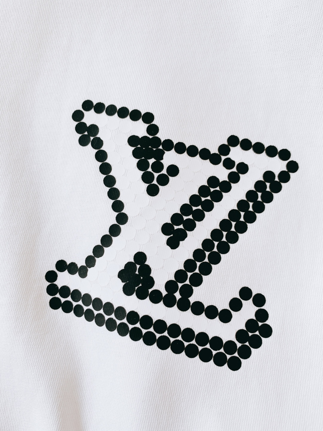 LouisVuitton 路易威登 2026SS春夏新品叠印Logo T恤｜双色齐发！重磅双纱棉面料，厚