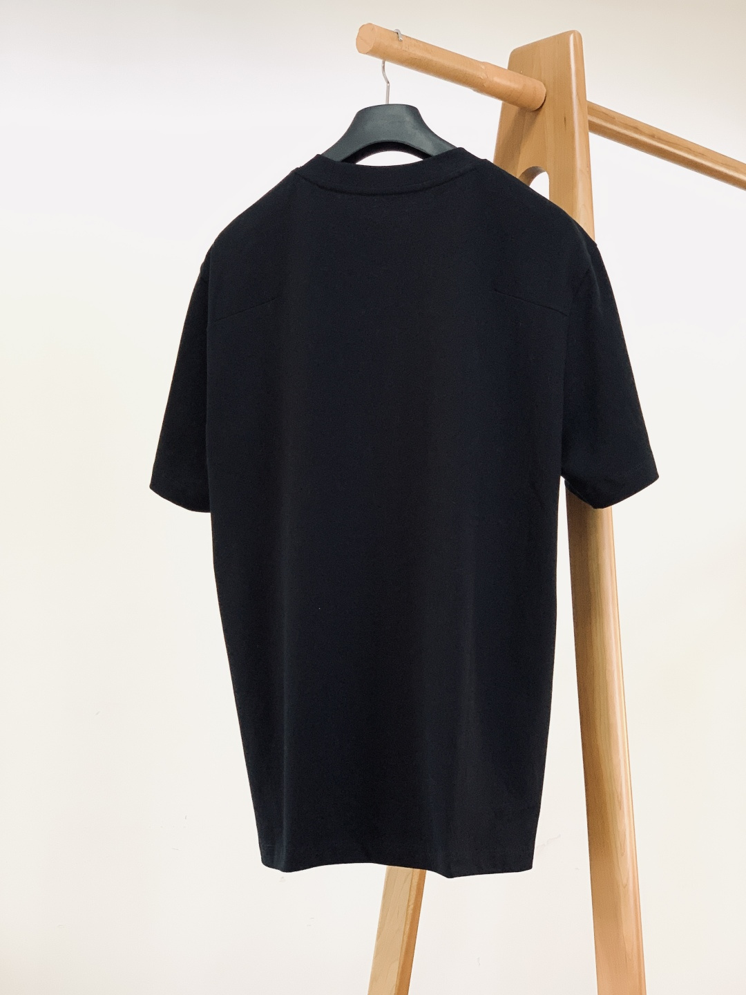 Dior Homme 迪奥·桀傲 2026SS春夏新品刺绣Logo T恤｜双色齐发！重磅双纱棉面料，厚实