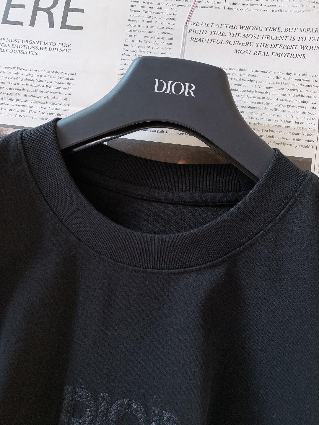 Dior Homme 迪奥·桀傲 2026SS春夏新品刺绣Logo T恤｜双色齐发！重磅双纱棉面料，厚实