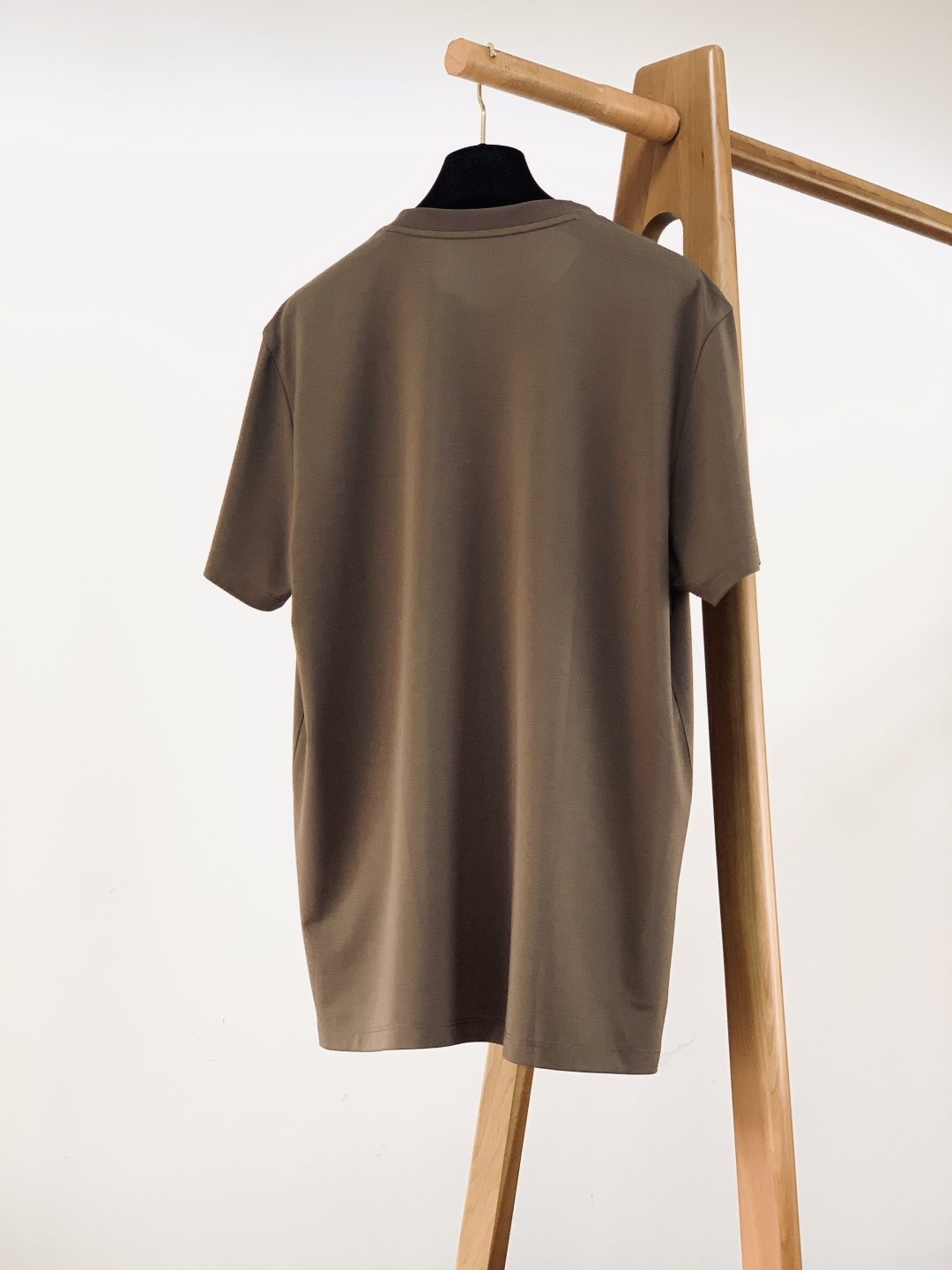Etro 艾特罗 2026SS春夏新品压纹飞马短袖T恤。精选定制高支冰感棉，源自意大利进口纱线，经过特殊