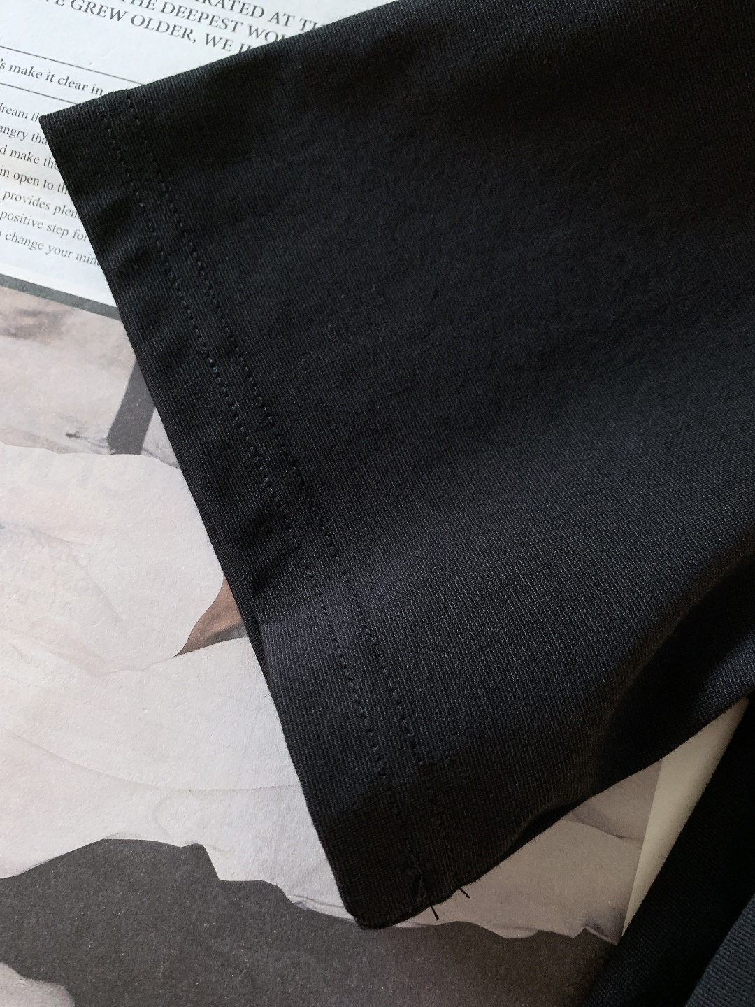 Dior Homme 迪奥·桀傲 2026SS春夏新品蜜蜂标识刺绣 T 恤 | 巴黎轻奢，夏日高级神衣重