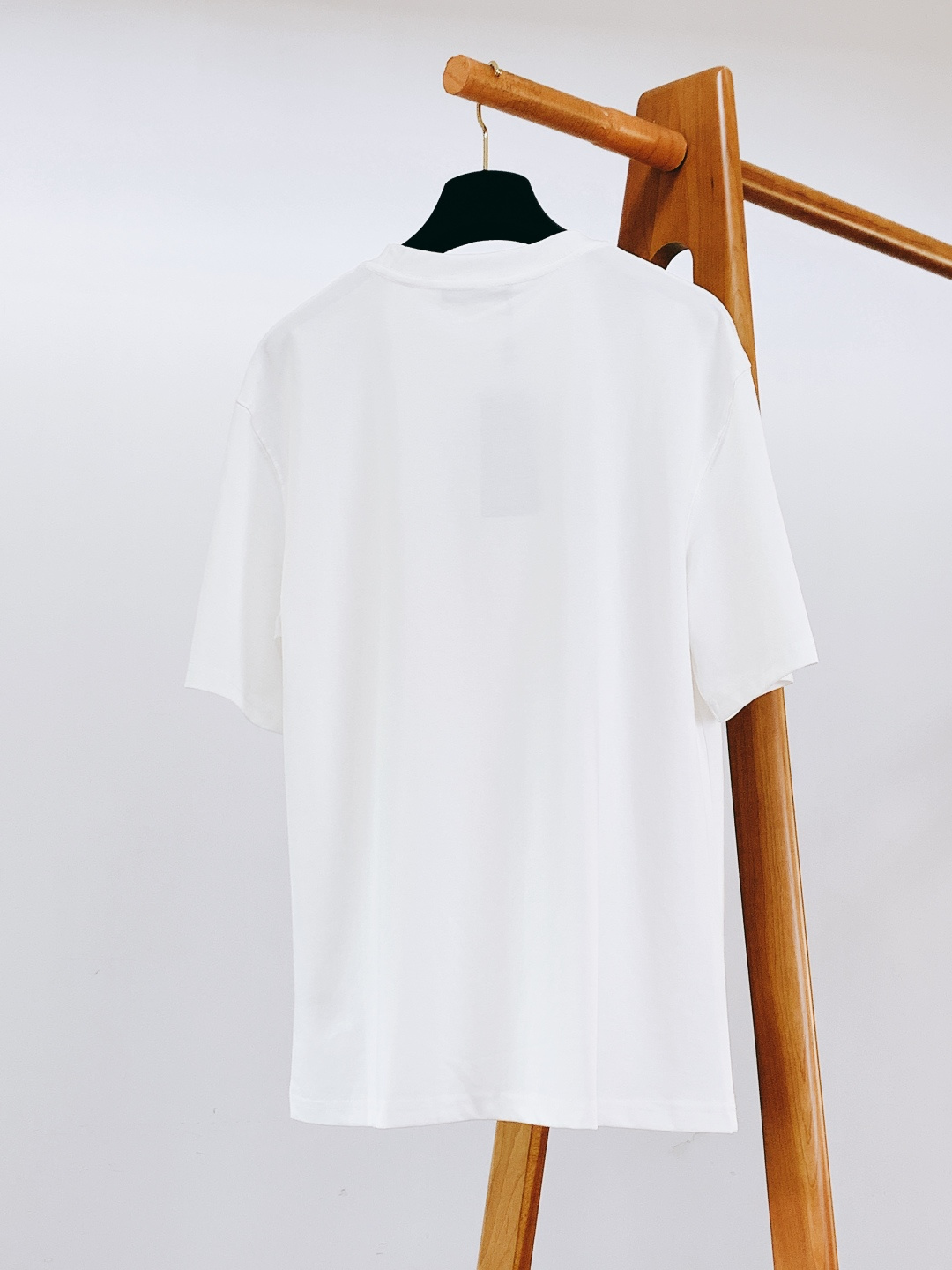 Fendi 芬迪 2026SS春夏新品 骏马印花 T 恤 | 罗马轻奢，夏日潮流神衣重磅精梳棉双纱面料！
