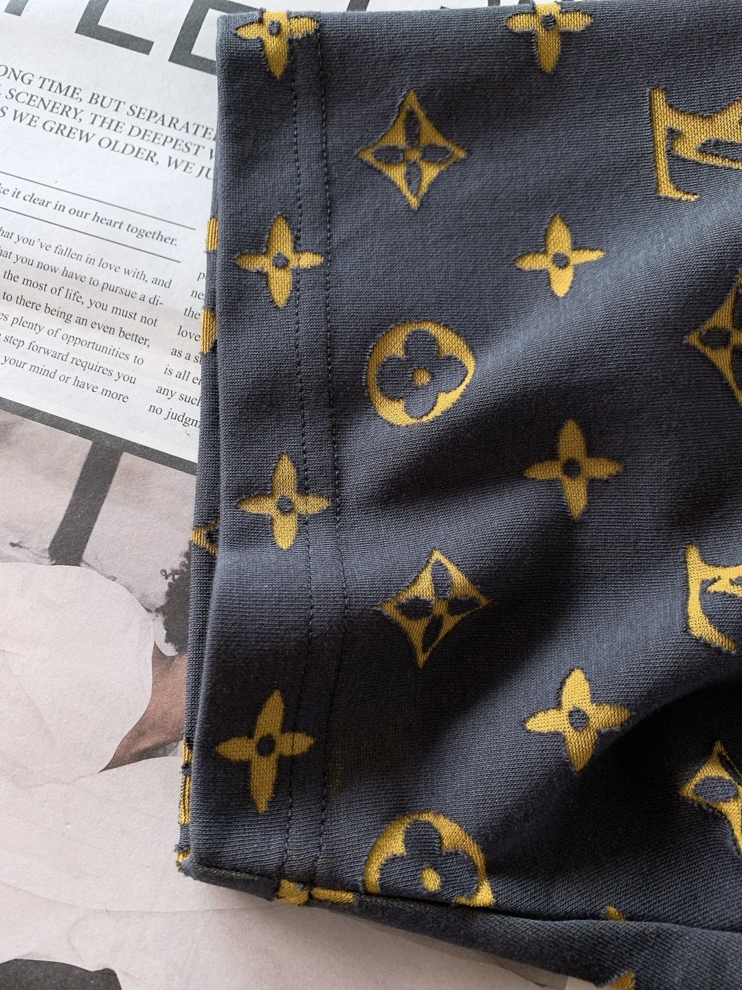 LouisVuitton 路易威登 2026SS春夏新品满幅老花提花T恤，奢品级质感天花板！甄选高支双股