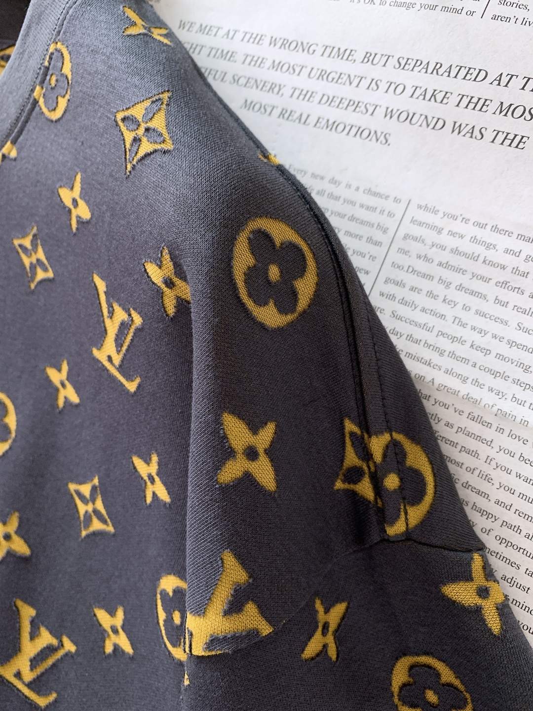 LouisVuitton 路易威登 2026SS春夏新品满幅老花提花T恤，奢品级质感天花板！甄选高支双股