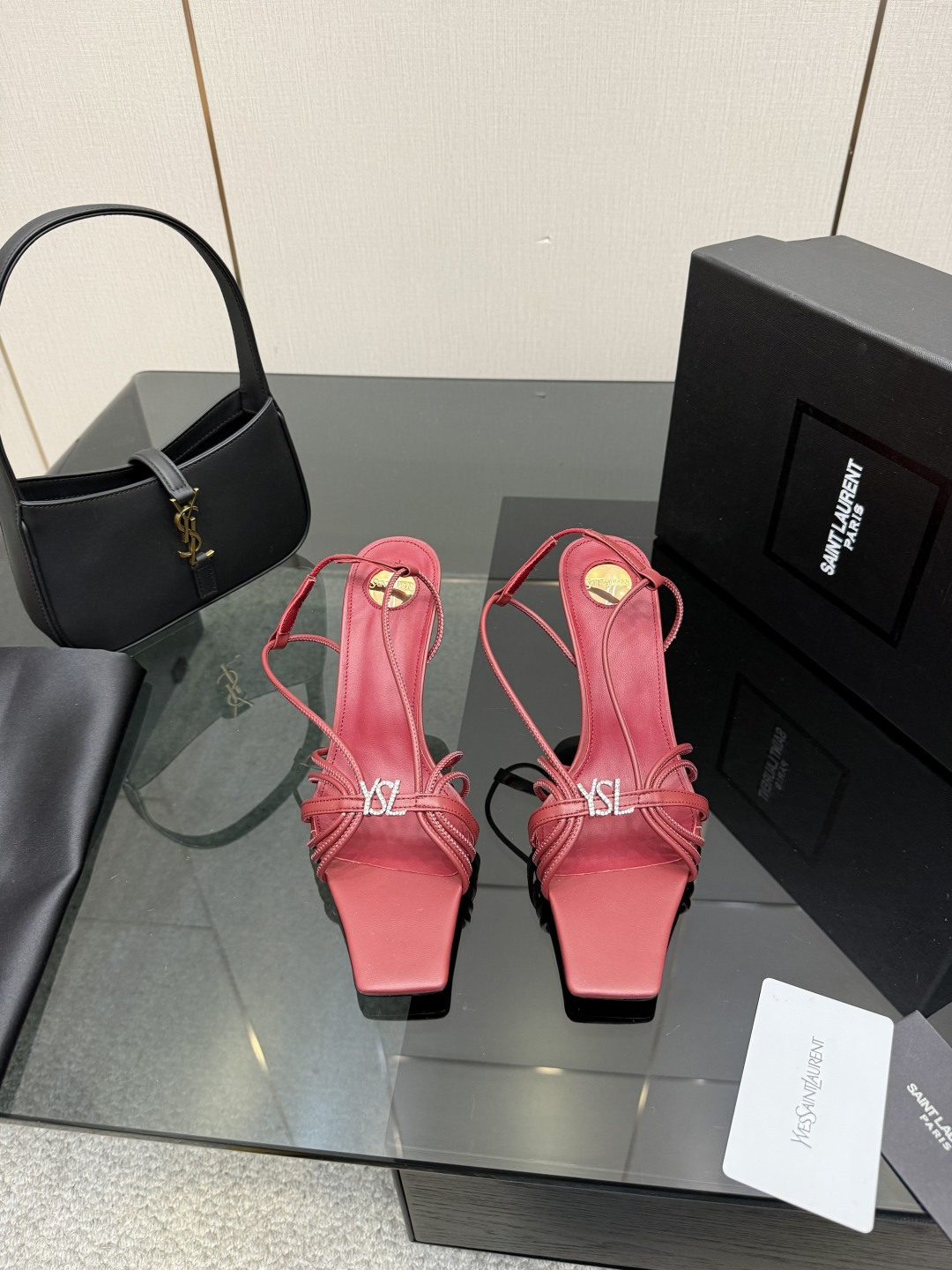 NO:705769,SAIN*LAURENT2025 new high-heeled sandals!  Square-toe high-heeled slippers, how can we miss a pair of fairy shoes in the light summer? Paired with various small skirts, it doesn't matter the shape of the feet at all. The transparent sparkling diamonds show a phantom under the light. It is really too beautiful. The whiteness of the upper feet makes people look up!  The delicate crystal chain embellishes the delicate lines of the ankle, releasing infinite elegance. Explore more high-heeled shoes!  Fabric cowhide leather outsole Size 35-42 (customized at 40.41.42) Heel height 8cm, high heels sandals, saint laurent, sandals, high heels, slippers, skirts, cowhide, Leather soles19860909SAIN*LAURENT2025全新高跟凉鞋 ！ 方头高跟拖鞋淡淡的夏日里怎么少得了一双仙女鞋 各种小裙子搭配起来 完全不挑脚型哦 通透的闪钻在光线的照耀下呈现幻彩 真的美的过分 上脚显白的让人上头！细巧水晶链饰点亮脚踝纤雅线条 释放无限优雅魅力 探索更多臻选高跟鞋！ 面料牛皮 大底真皮大底 码数35-42（40.41.42定制） 跟高8cm,高跟鞋凉鞋,saint laurent,sandals,high heels,slippers,skirts,cowhide,Leather soles,Women's Shoes