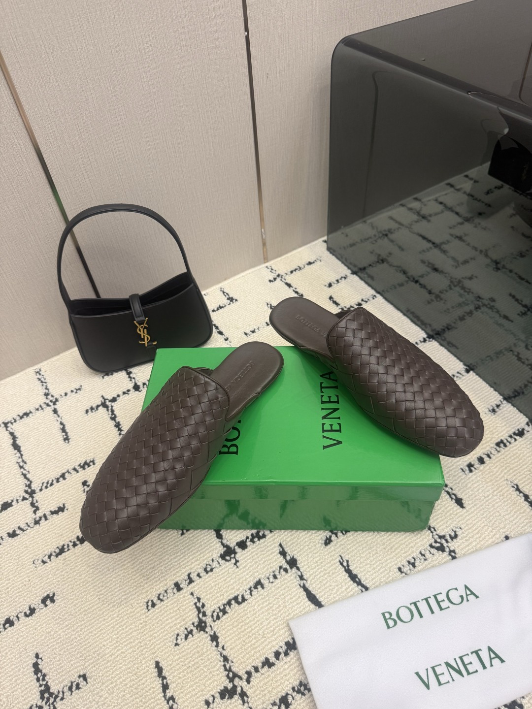 Bottega Veneta Slides