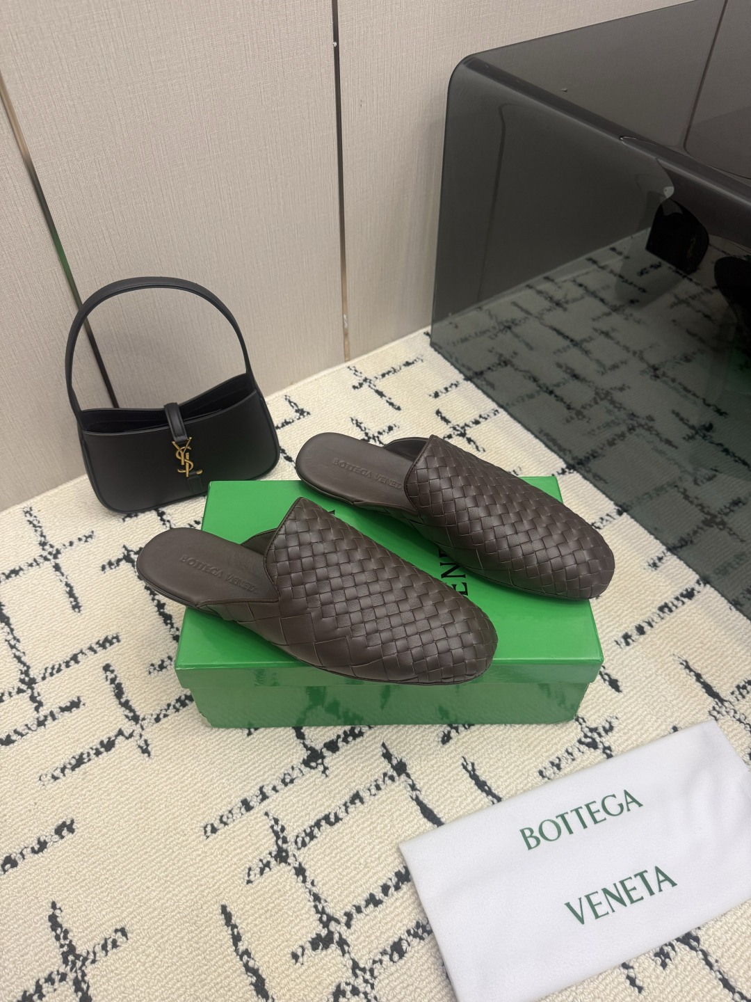 Bottega Veneta Slides