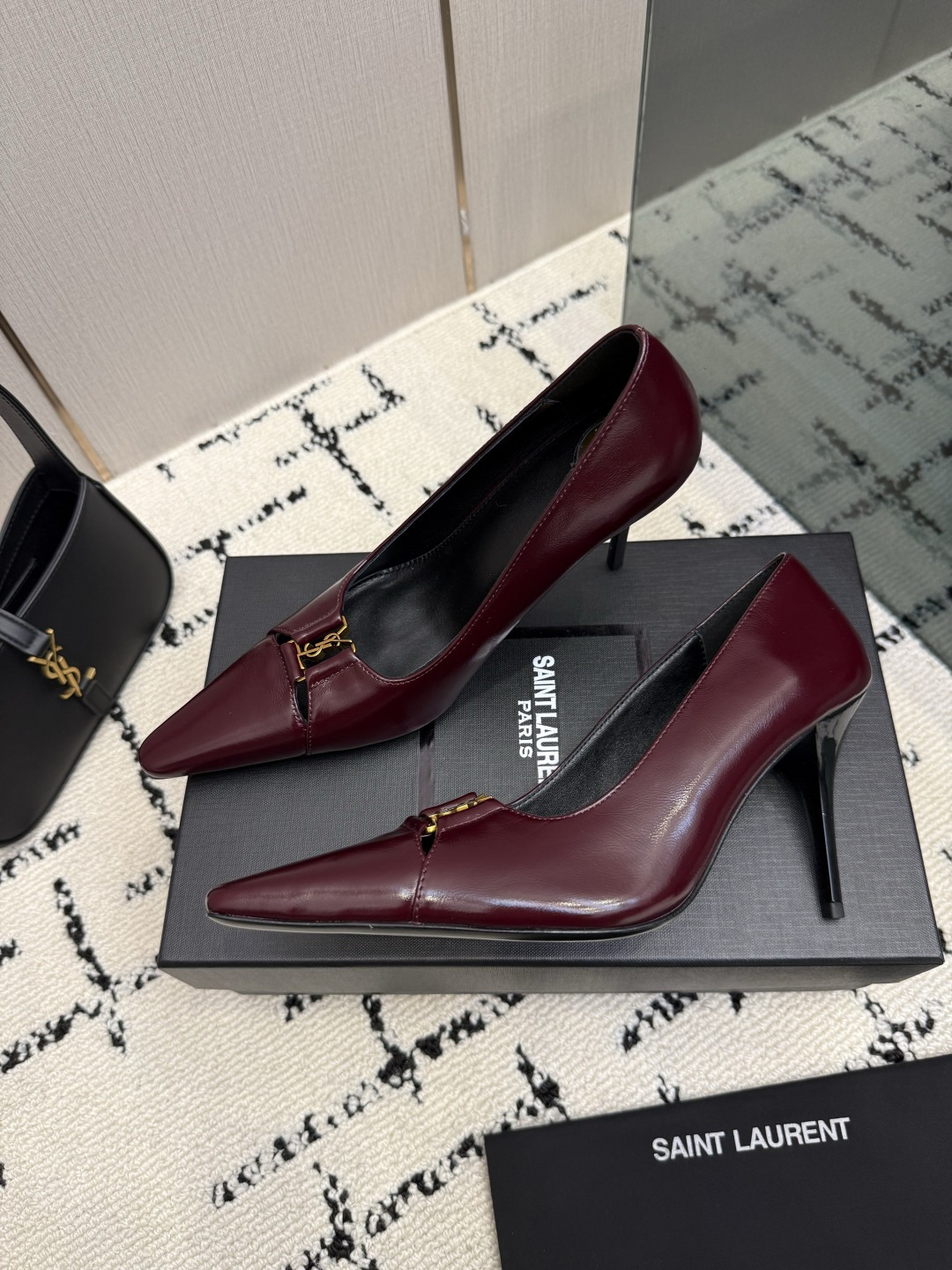 Saint Laurent Burgundy Logo Pointed Pumps