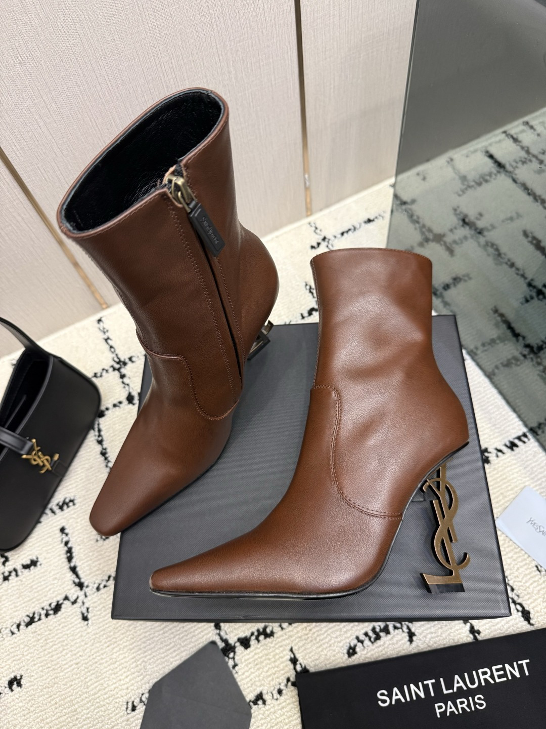 Designer Women Shoes