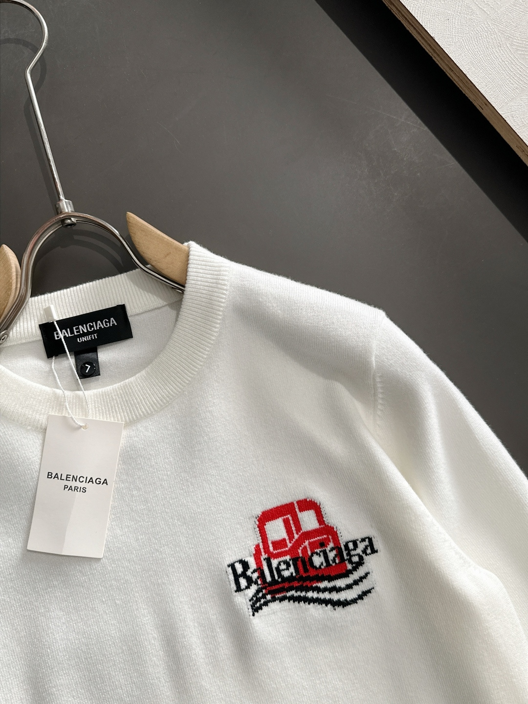 BAL 2025秋冬全身提花新款简约圆领针织羊毛衫，精致工艺专柜面料，顶级元素融合打造，经典3标齐全，潮