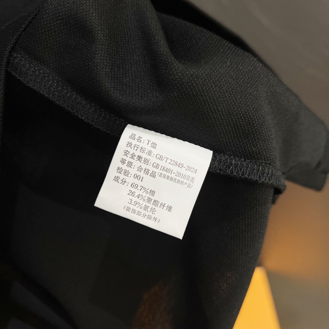 PTB家25SS新款春夏短袖翻领T恤Polo，最高版本客供定制高端朱地面料简单时尚款，拼色螺纹超级好看！