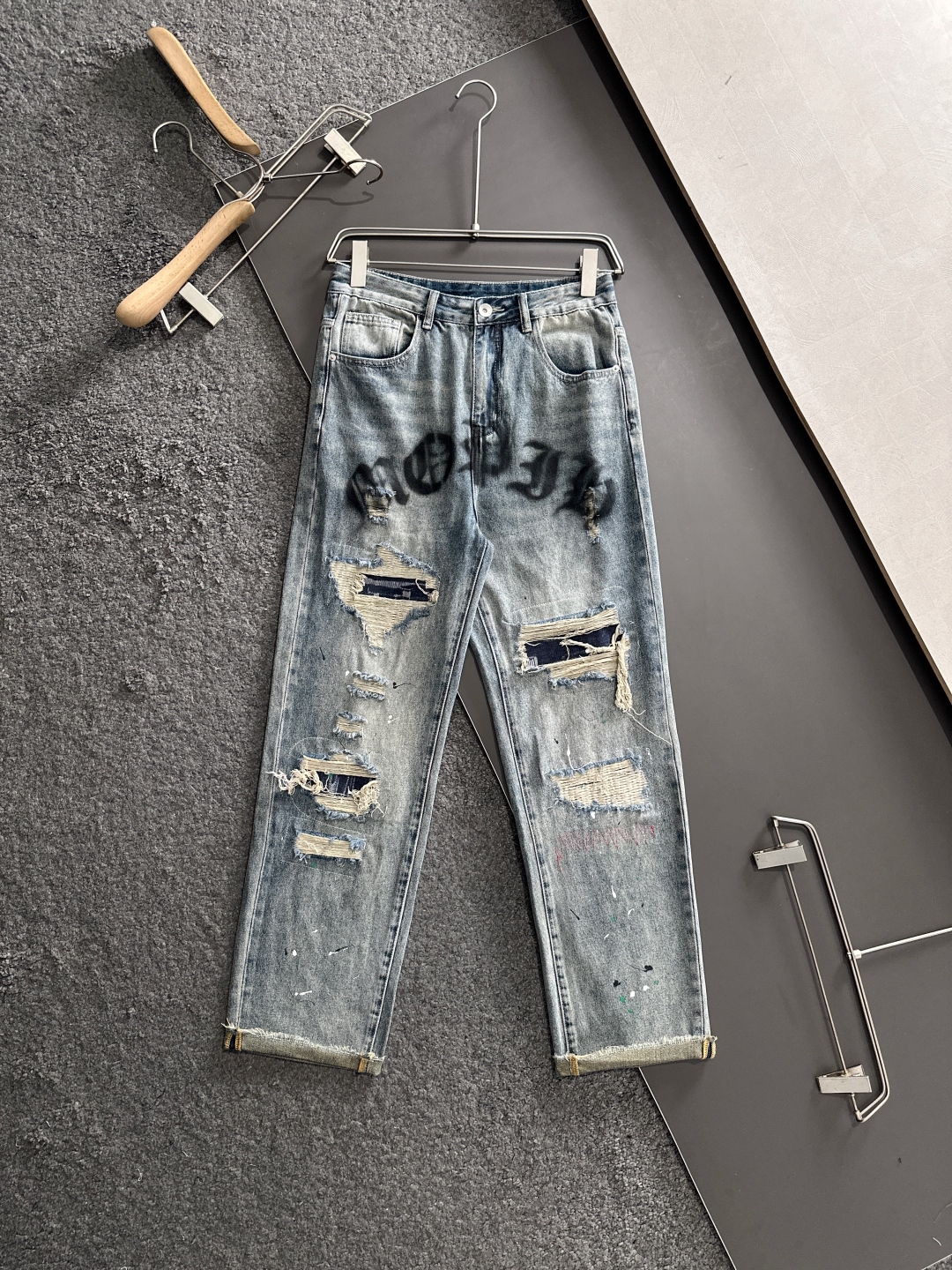 Custom-Made High-End Cowboy Jeans: Complex Tailoring with Handmade Details - 图片 1